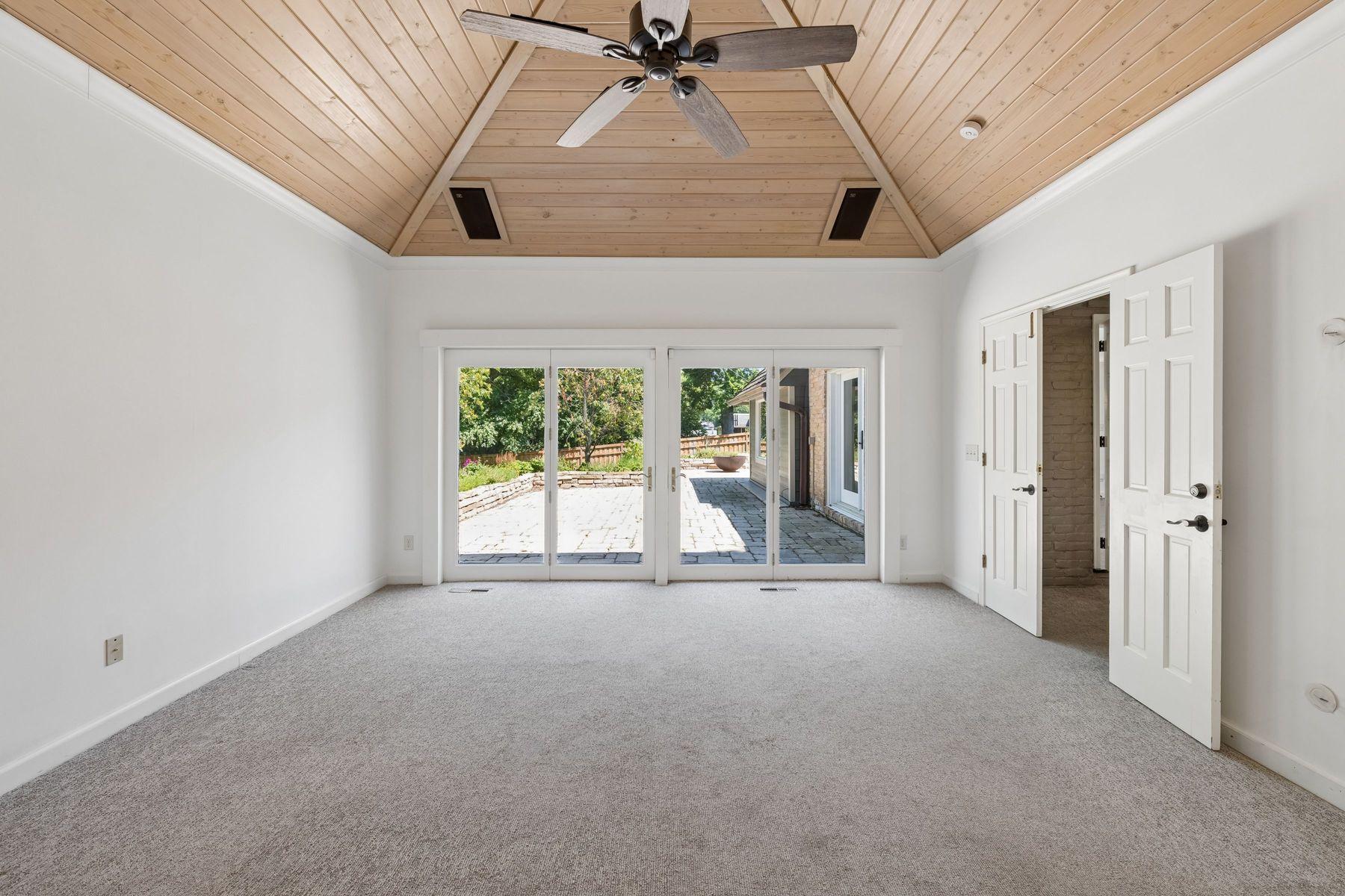 View of Residential at 5404 Interlachen Boulevard, Edina MN 55436, Edina (13 of 41) - Mike Wilen | Minnesota Team Real Estate