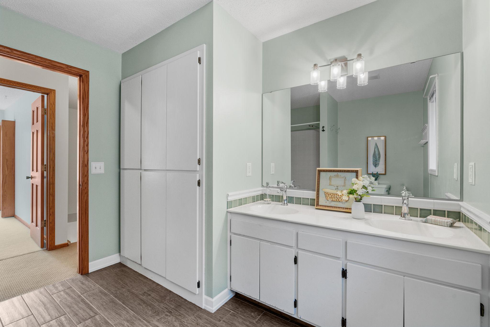 View of Residential at 11828 Boulder Bay Road, Eden Prairie MN 55344, Eden Prairie (58 of 84) - Mike Wilen | Minnesota Team Real Estate