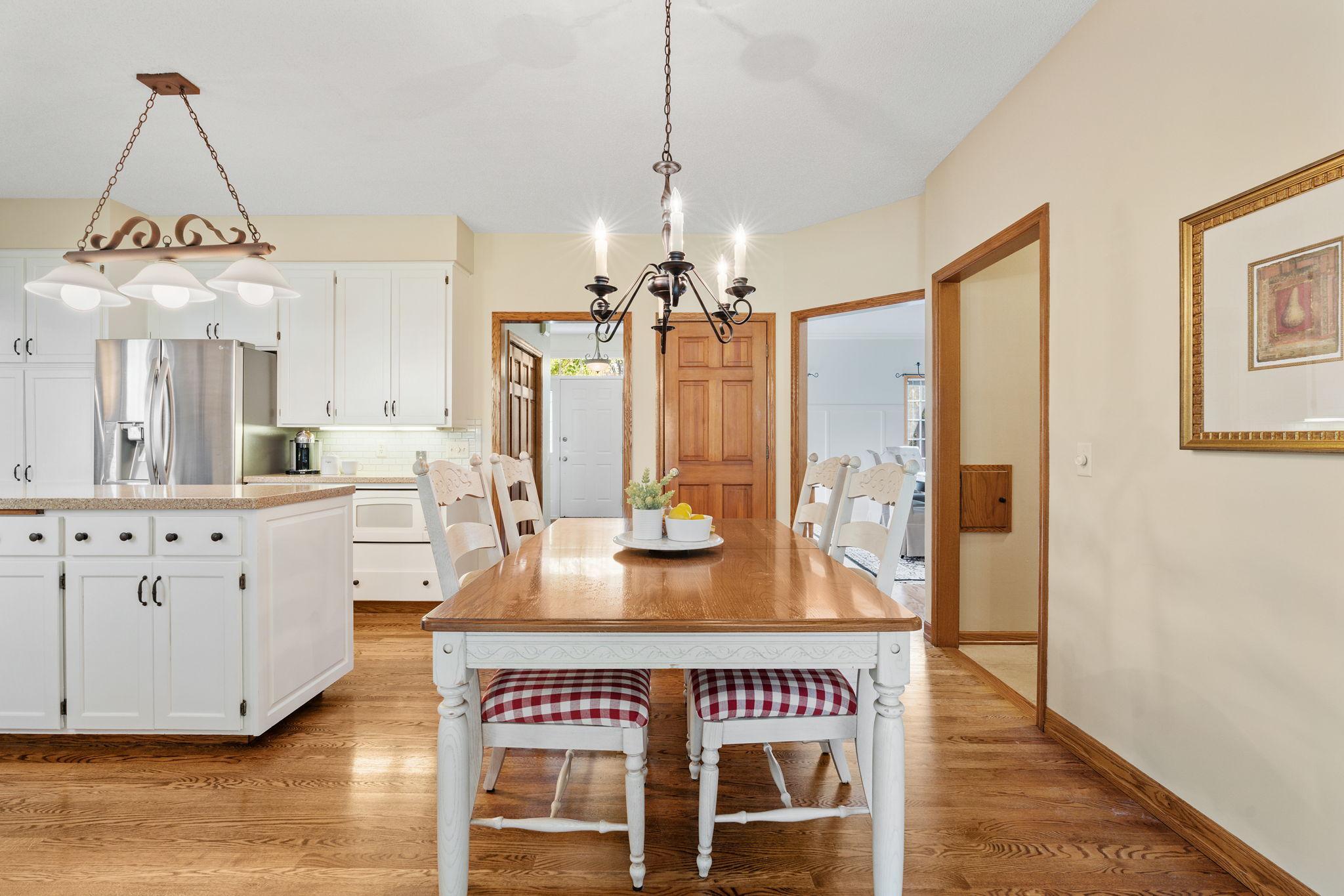 View of Residential at 11828 Boulder Bay Road, Eden Prairie MN 55344, Eden Prairie (23 of 84) - Mike Wilen | Minnesota Team Real Estate