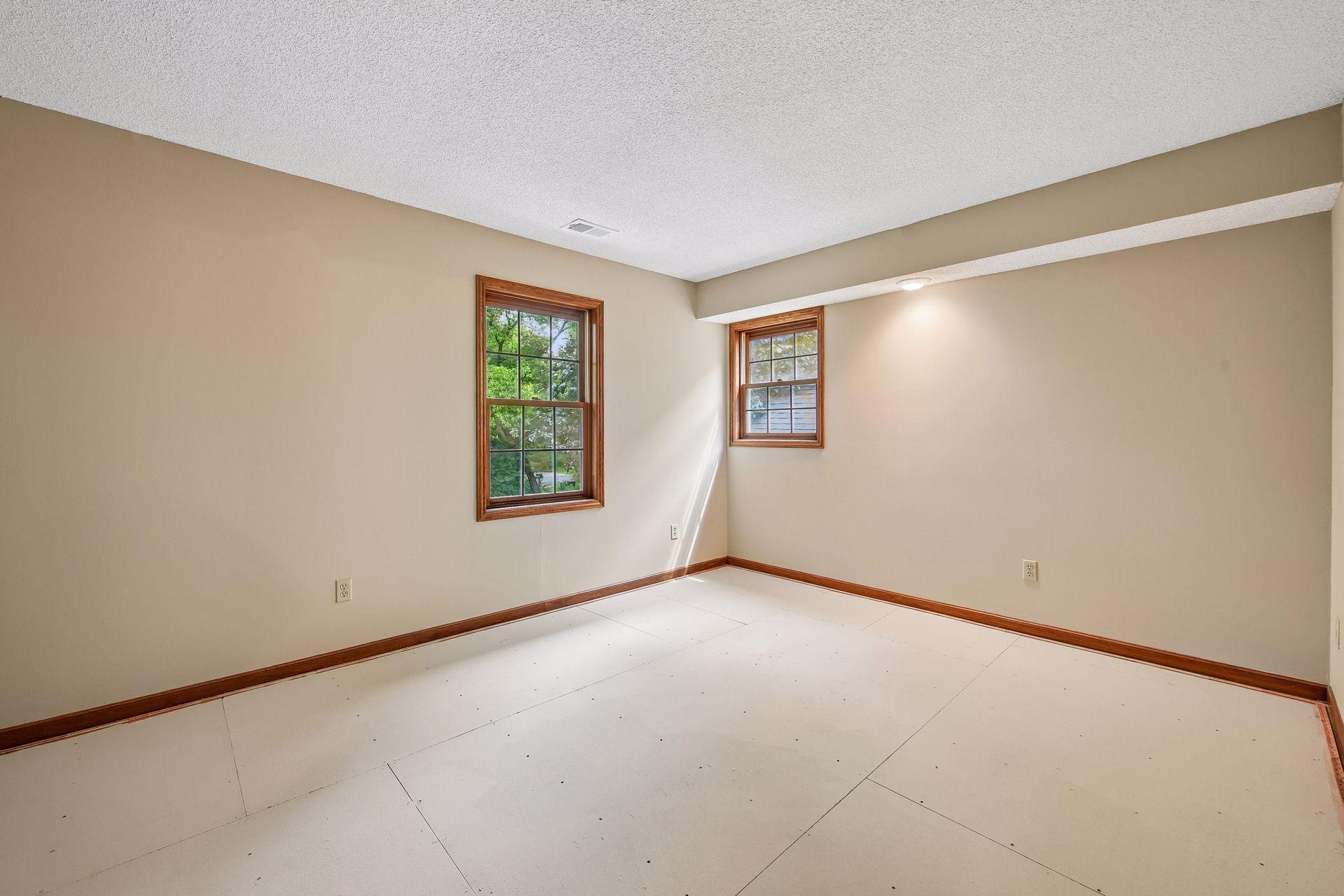 View of Residential at 5 Acorn Drive, Sunfish Lake MN 55077, Sunfish Lake (25 of 31) - Mike Wilen | Minnesota Team Real Estate