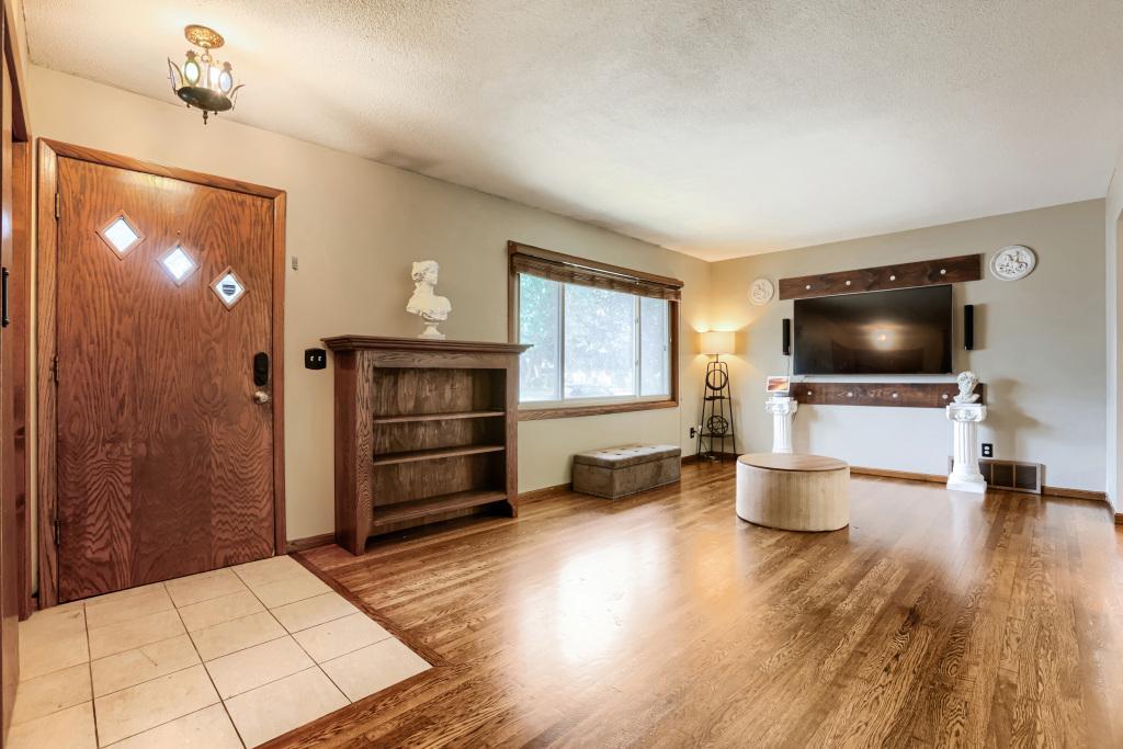 View of Residential at 5457 Horizon Drive, Fridley MN 55421, Fridley (10 of 34) - Mike Wilen | Minnesota Team Real Estate