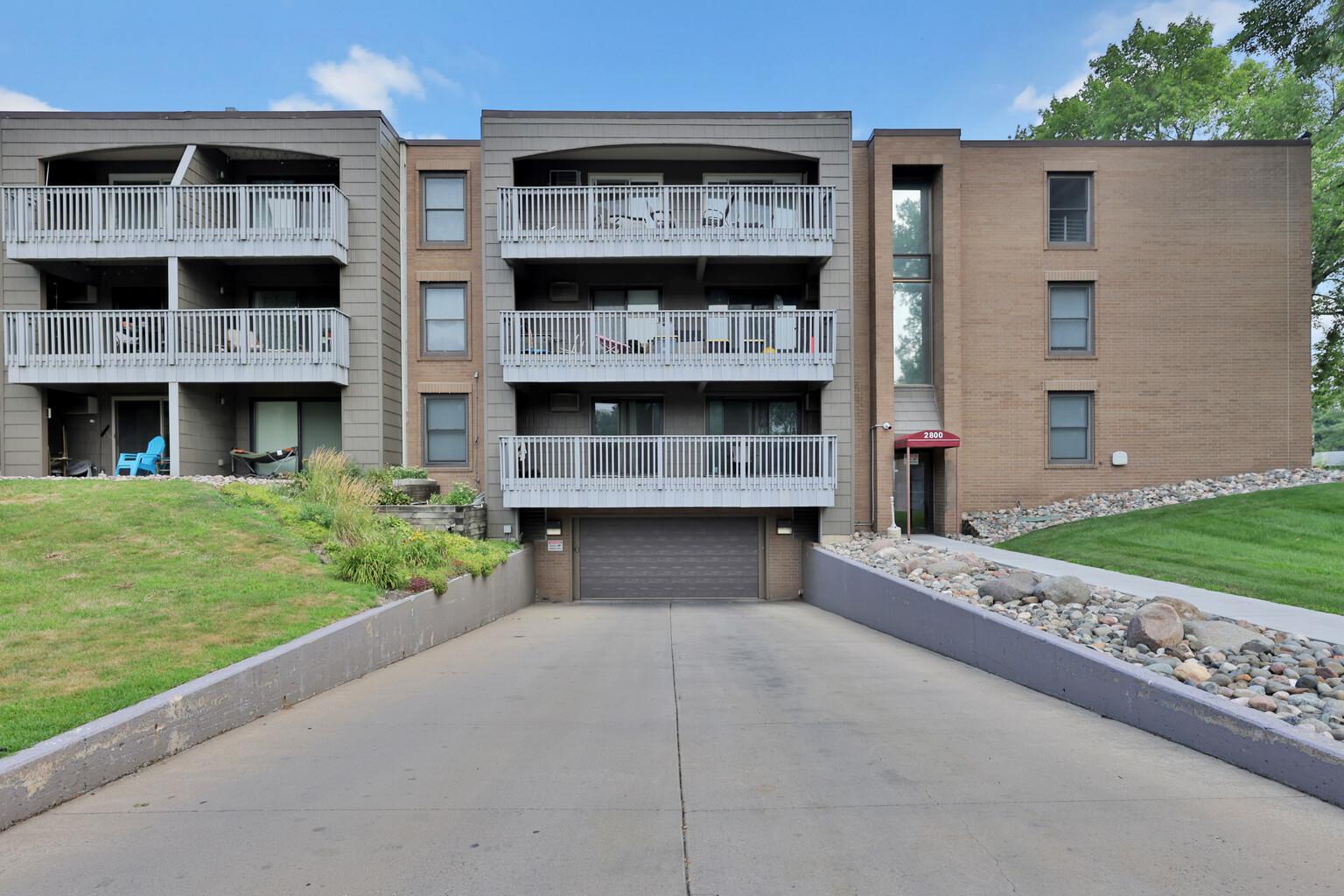 View of Residential at 2800 Hamline Avenue #241, Roseville MN 55113, Roseville (34 of 39) - Mike Wilen | Minnesota Team Real Estate