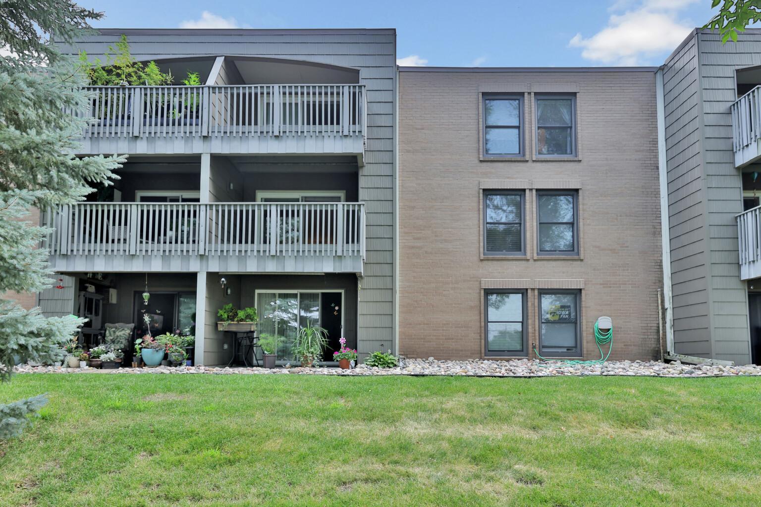 View of Residential at 2800 Hamline Avenue #241, Roseville MN 55113, Roseville (33 of 39) - Mike Wilen | Minnesota Team Real Estate