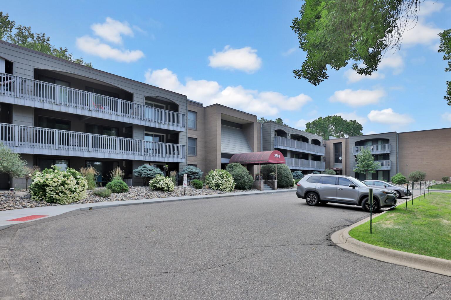 View of Residential at 2800 Hamline Avenue #241, Roseville MN 55113, Roseville (30 of 39) - Mike Wilen | Minnesota Team Real Estate
