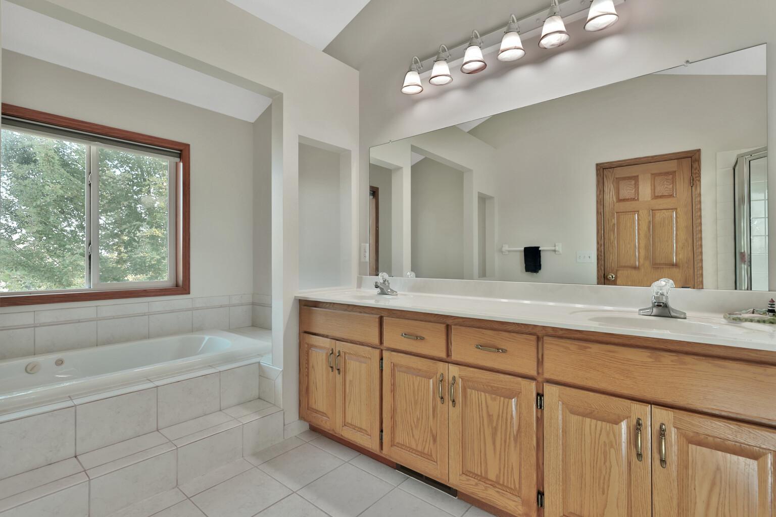 View of Residential at 19710 Hunters Ridge, Corcoran MN 55374, Corcoran (14 of 62) - Mike Wilen | Minnesota Team Real Estate