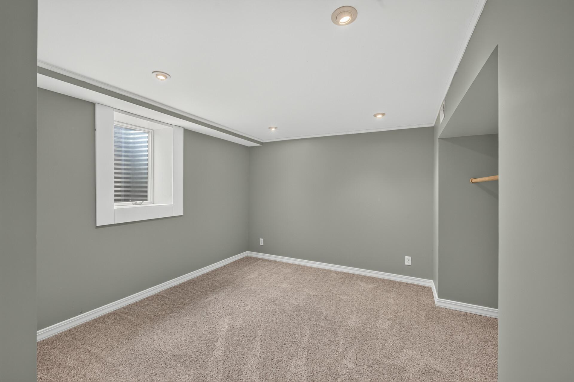 View of Residential at 872 Winterberry Court, Woodbury MN 55125, Woodbury (41 of 66) - Mike Wilen | Minnesota Team Real Estate