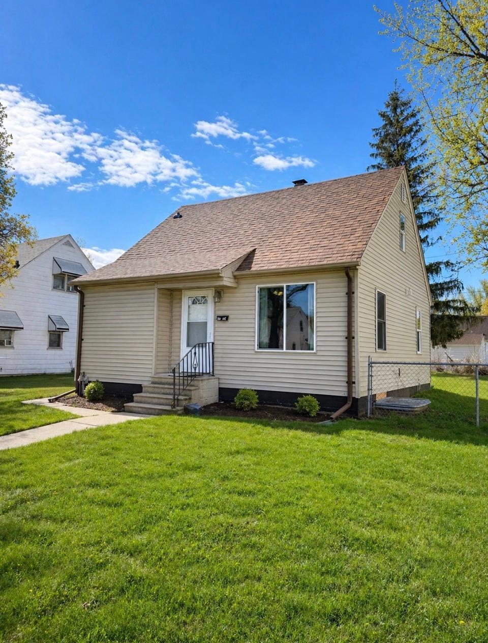 View of Residential at 1712 Arlington Avenue, Saint Paul MN 55106, Saint Paul - Mike Wilen | Minnesota Team Real Estate