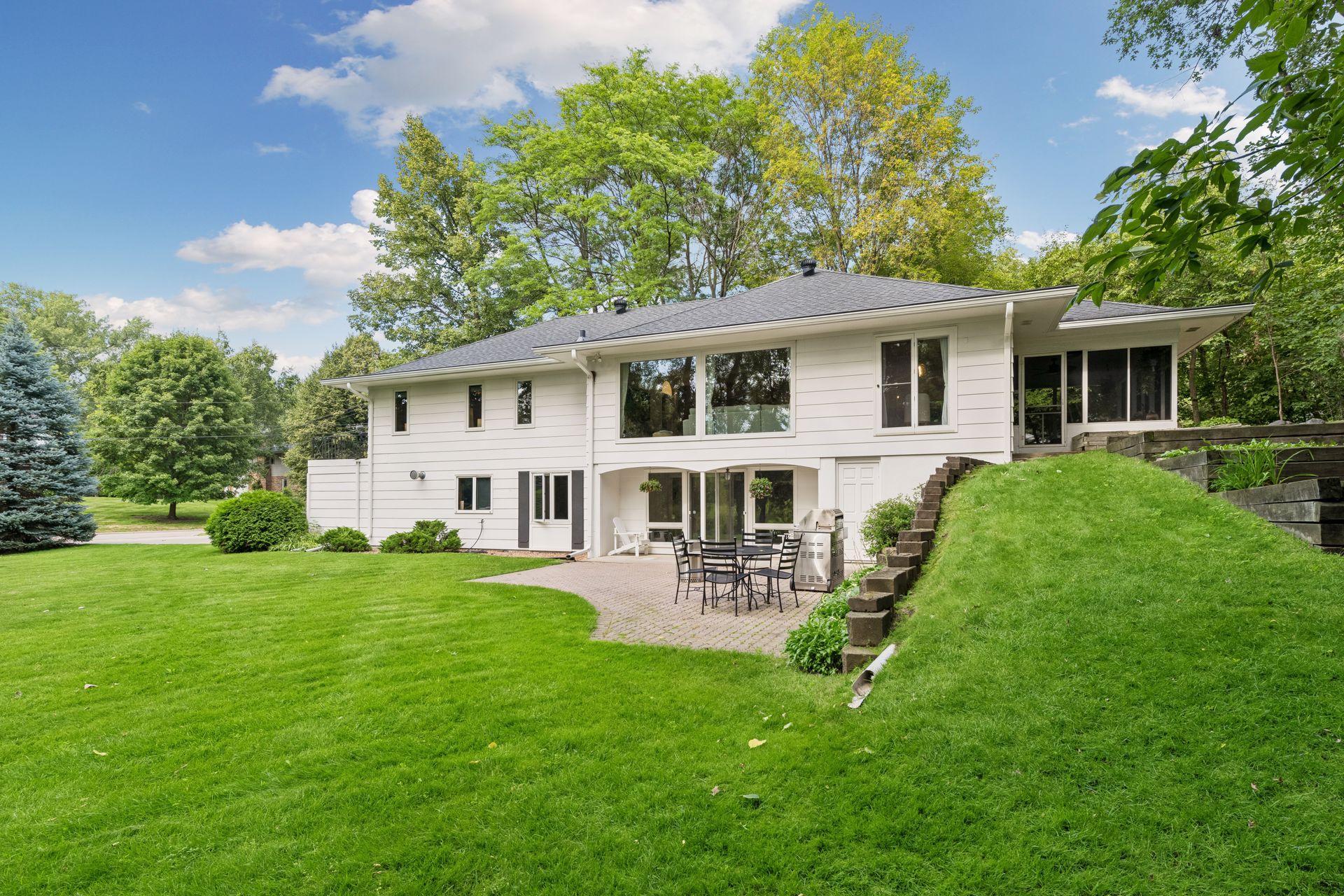 View of Residential at 2312 Sheridan Hills Road, Wayzata MN 55391, Wayzata (47 of 62) - Mike Wilen | Minnesota Team Real Estate