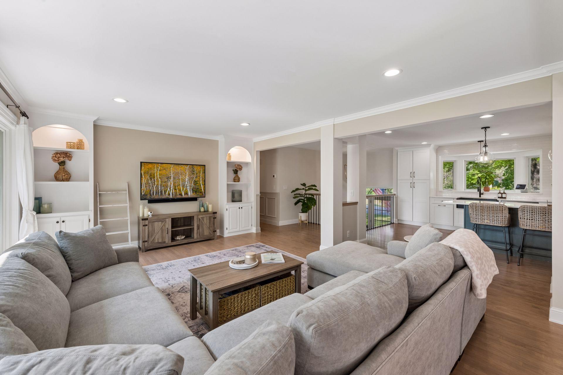 View of Residential at 2312 Sheridan Hills Road, Wayzata MN 55391, Wayzata (18 of 62) - Mike Wilen | Minnesota Team Real Estate
