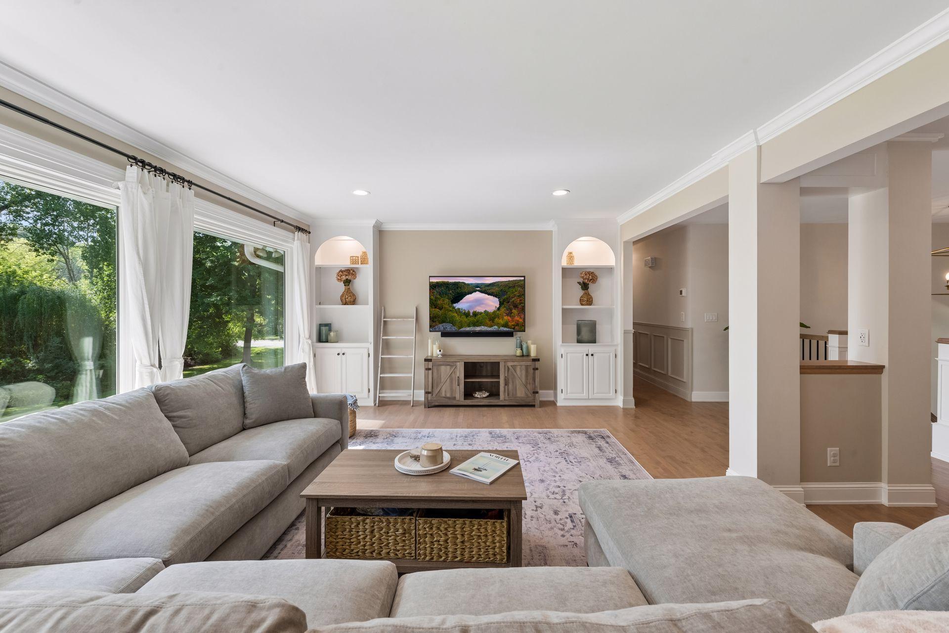 View of Residential at 2312 Sheridan Hills Road, Wayzata MN 55391, Wayzata (17 of 62) - Mike Wilen | Minnesota Team Real Estate