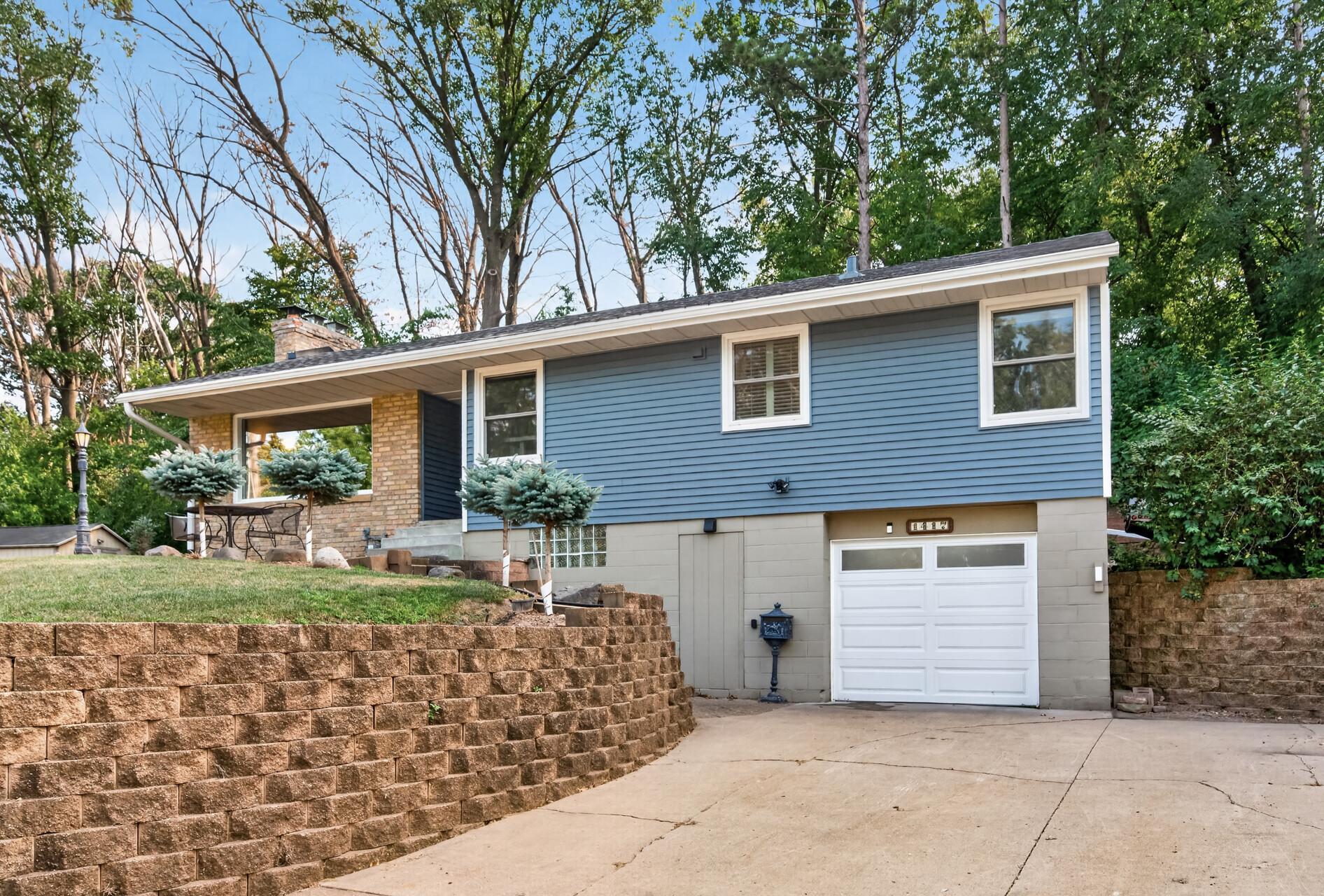 View of Residential at 1417 Stickney Avenue, South Saint Paul MN 55075, South Saint Paul (3 of 27) - Mike Wilen | Minnesota Team Real Estate