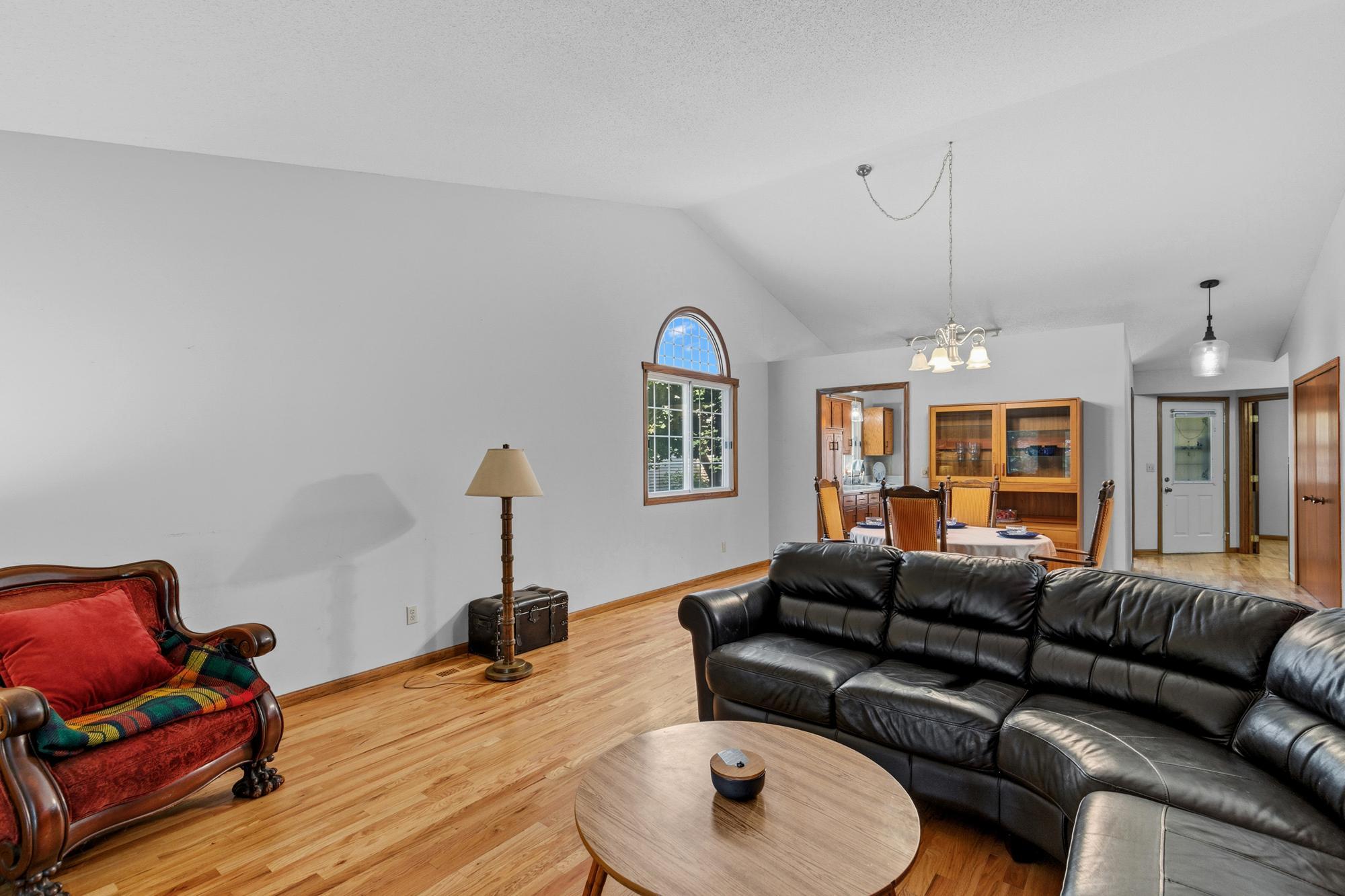 View of Residential at 5661 Donegal Court, Shoreview MN 55126, Shoreview (21 of 29) - Mike Wilen | Minnesota Team Real Estate