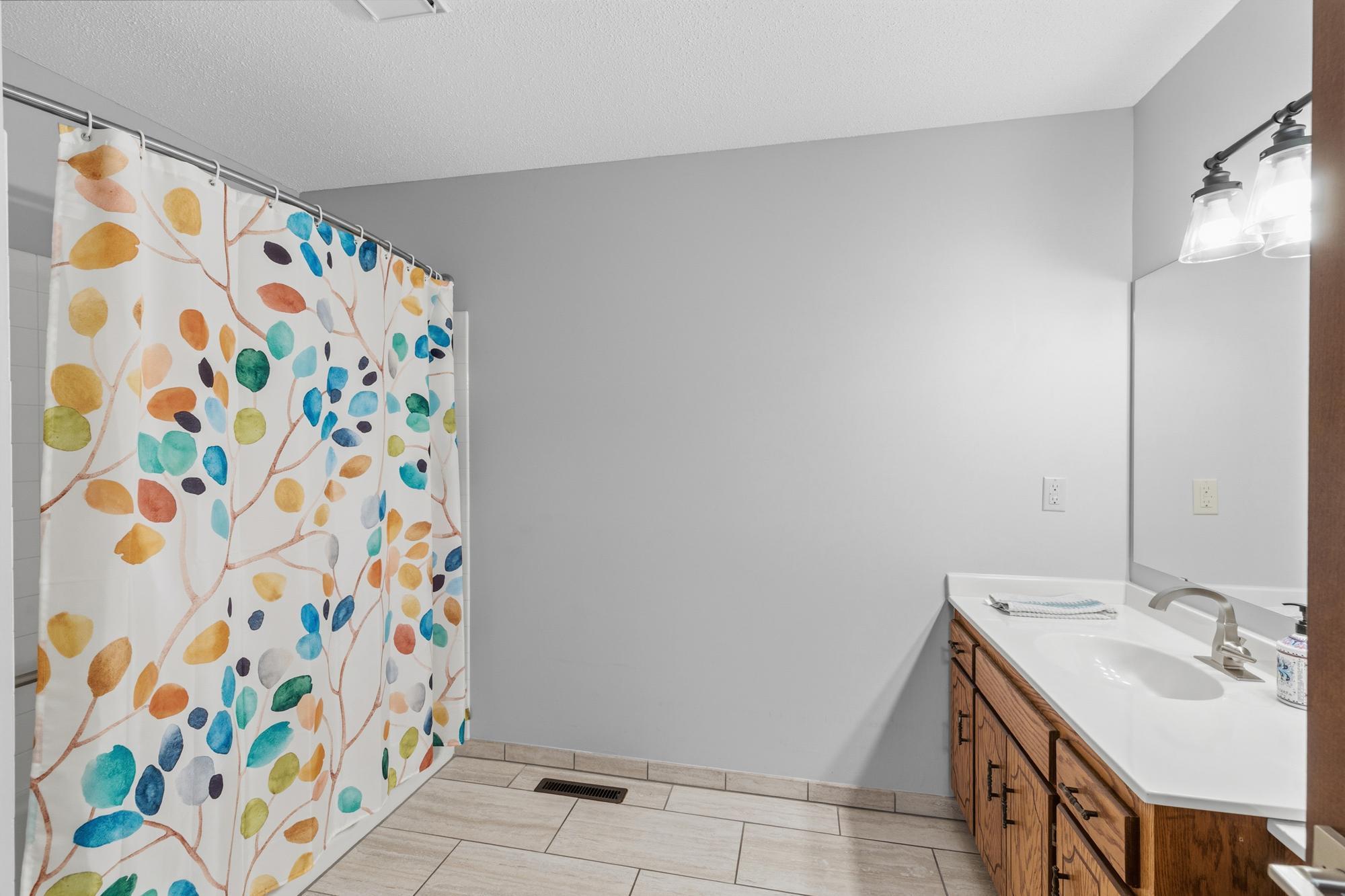 View of Residential at 5661 Donegal Court, Shoreview MN 55126, Shoreview (10 of 29) - Mike Wilen | Minnesota Team Real Estate