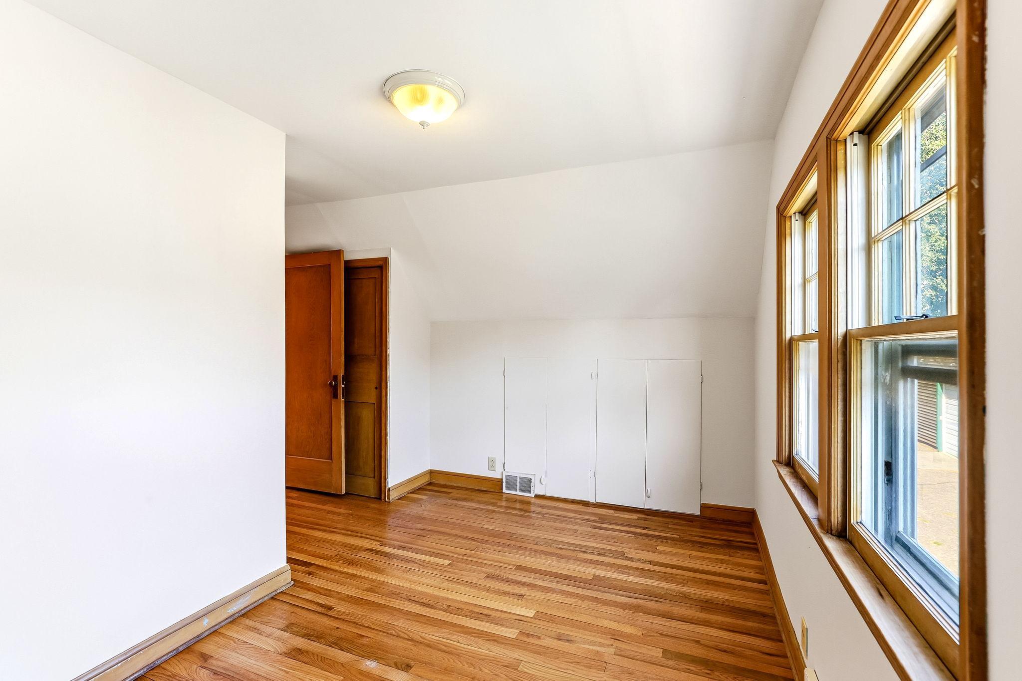 View of Residential at 3412 34th Avenue, Minneapolis MN 55406, Minneapolis (23 of 32) - Mike Wilen | Minnesota Team Real Estate