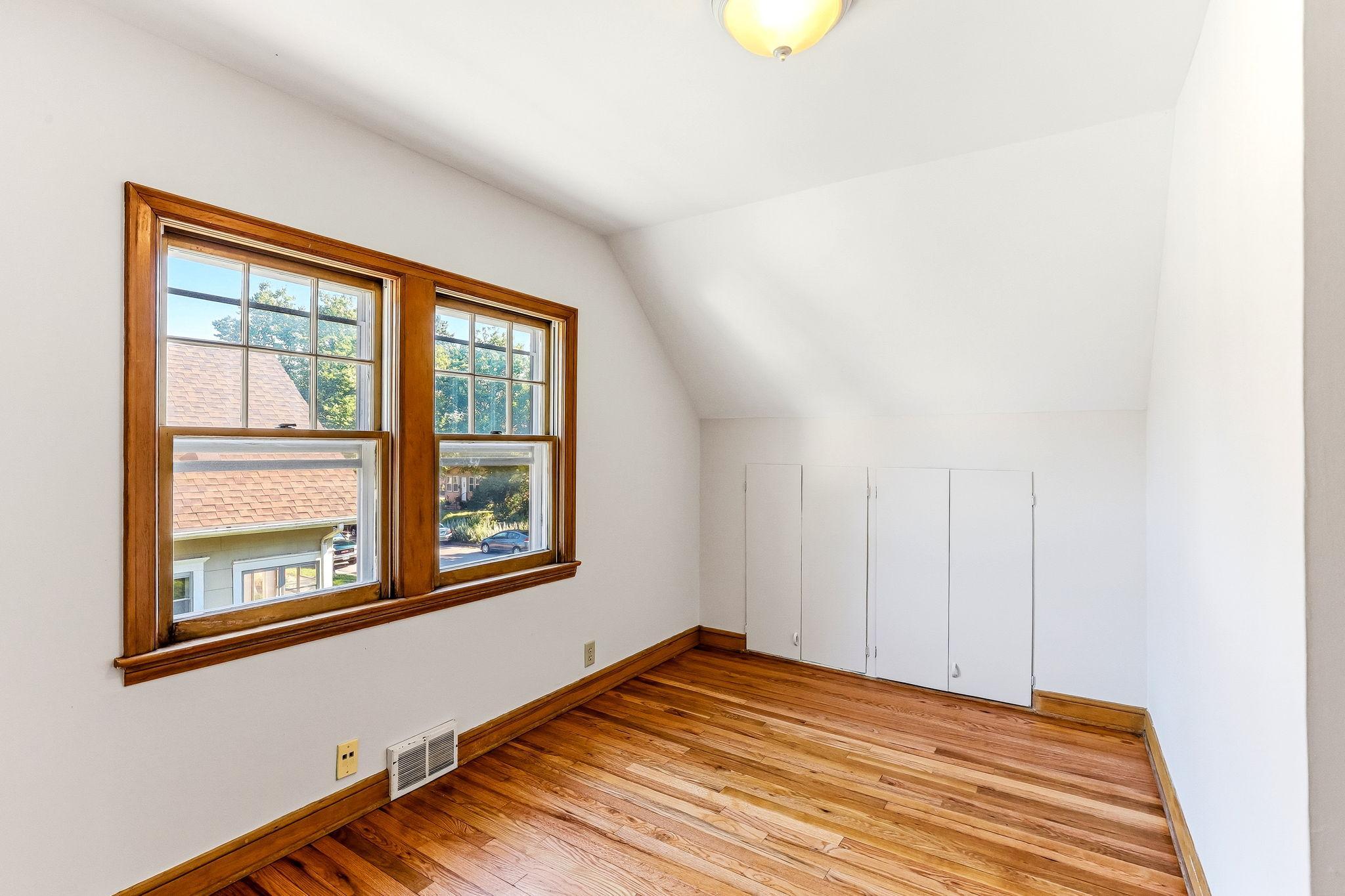 View of Residential at 3412 34th Avenue, Minneapolis MN 55406, Minneapolis (21 of 32) - Mike Wilen | Minnesota Team Real Estate