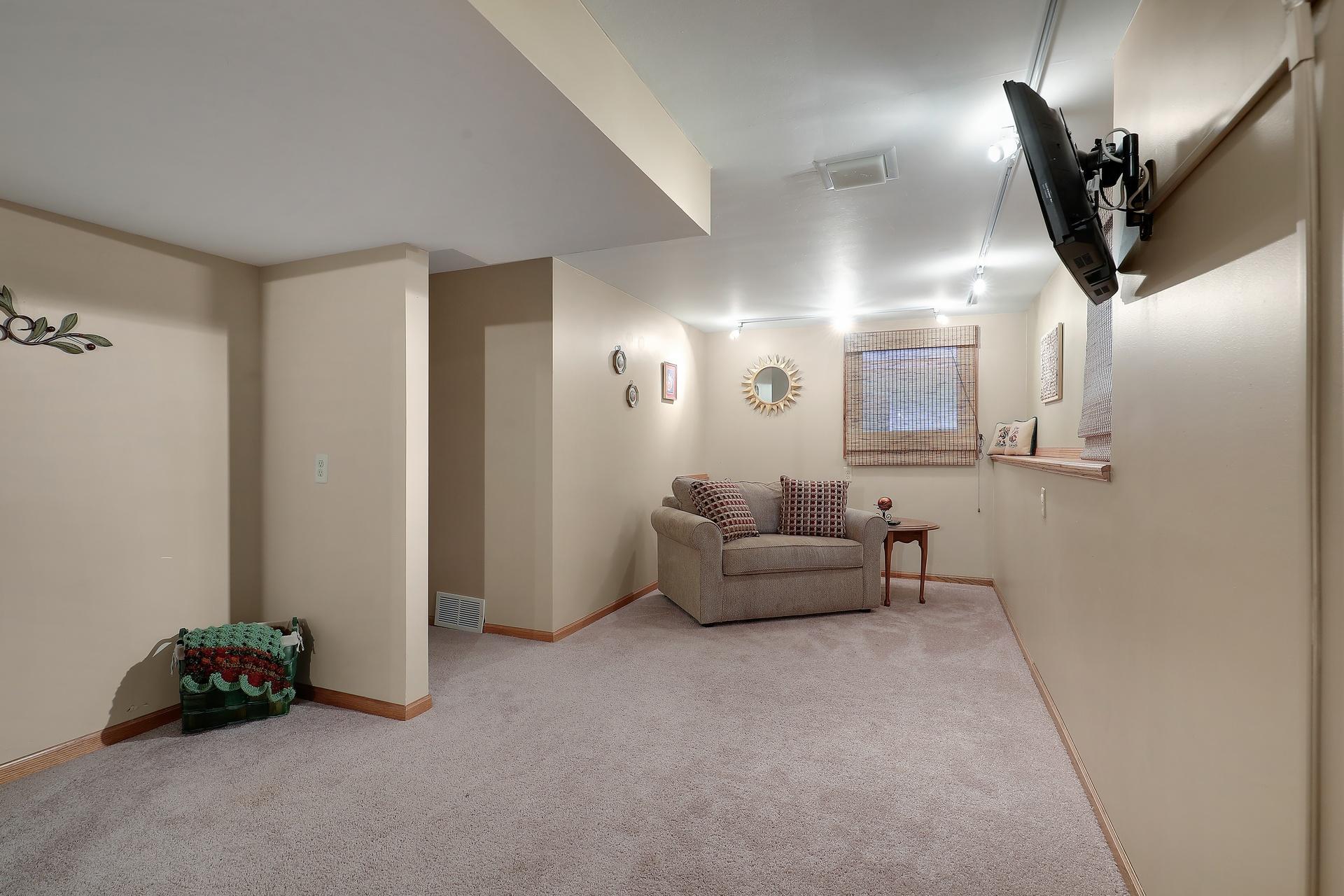 View of Residential at 5840 Tennison Drive, Fridley MN 55432, Fridley (41 of 64) - Mike Wilen | Minnesota Team Real Estate