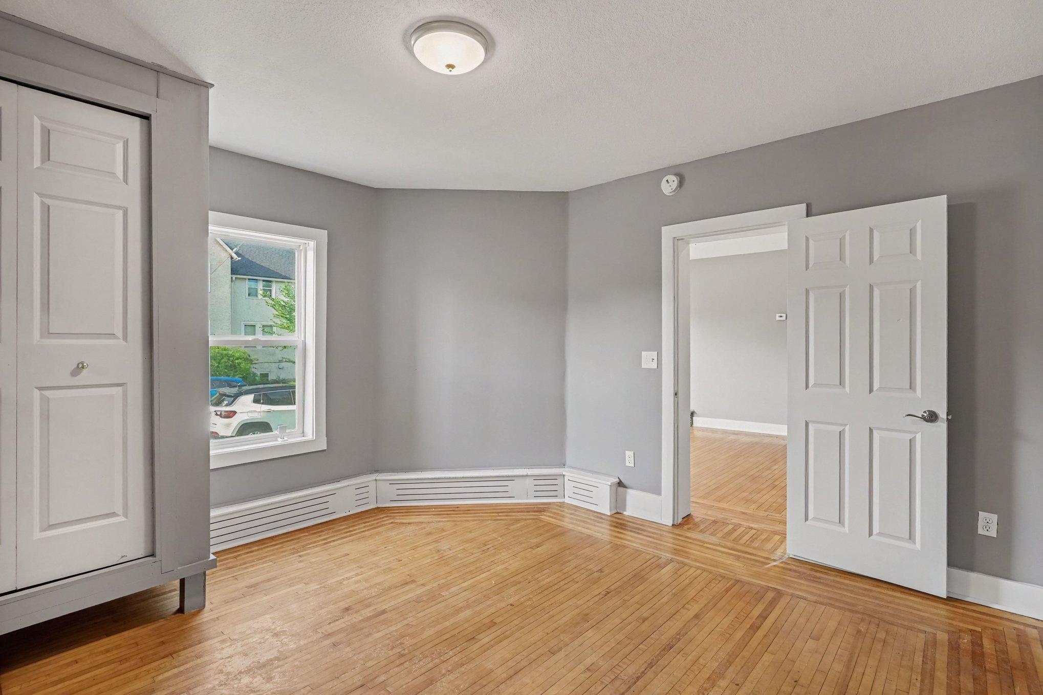 View of Residential Income at 2600 University Avenue, Minneapolis MN 55418, Minneapolis (17 of 28) - Mike Wilen | Minnesota Team Real Estate