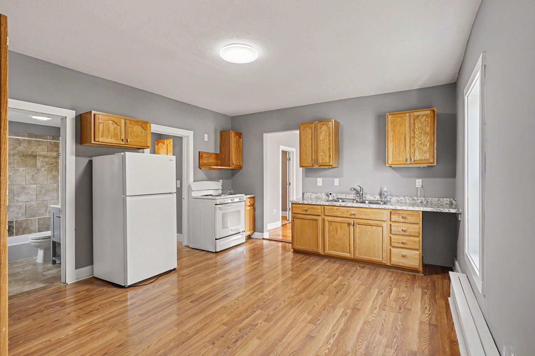 View of Residential Income at 2600 University Avenue, Minneapolis MN 55418, Minneapolis (2 of 28) - Mike Wilen | Minnesota Team Real Estate