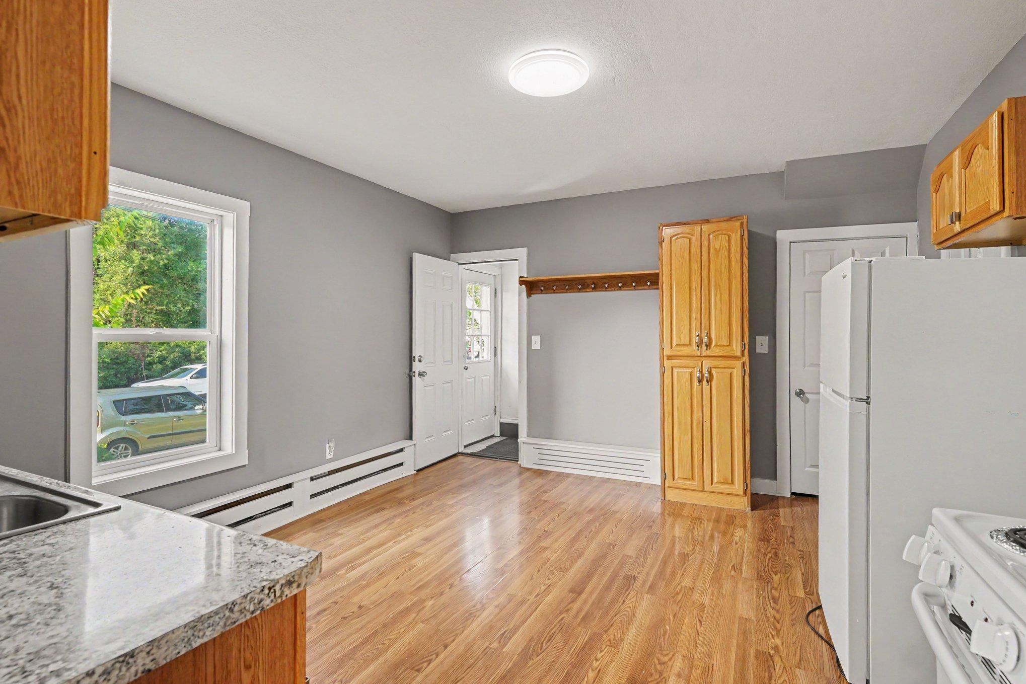 View of Residential Income at 2600 University Avenue, Minneapolis MN 55418, Minneapolis (3 of 28) - Mike Wilen | Minnesota Team Real Estate