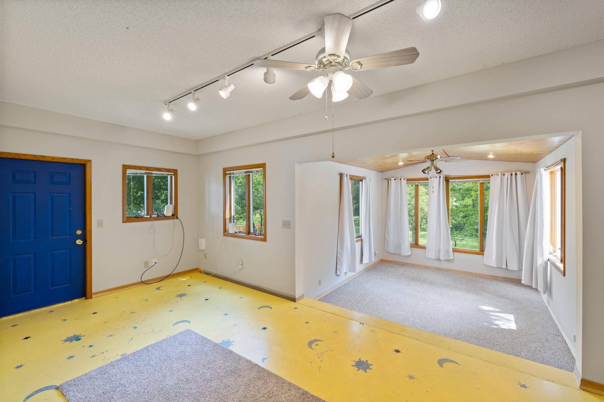 View of Residential at 2305 Skyline Drive, Burnsville MN 55337, Burnsville (23 of 35) - Mike Wilen | Minnesota Team Real Estate