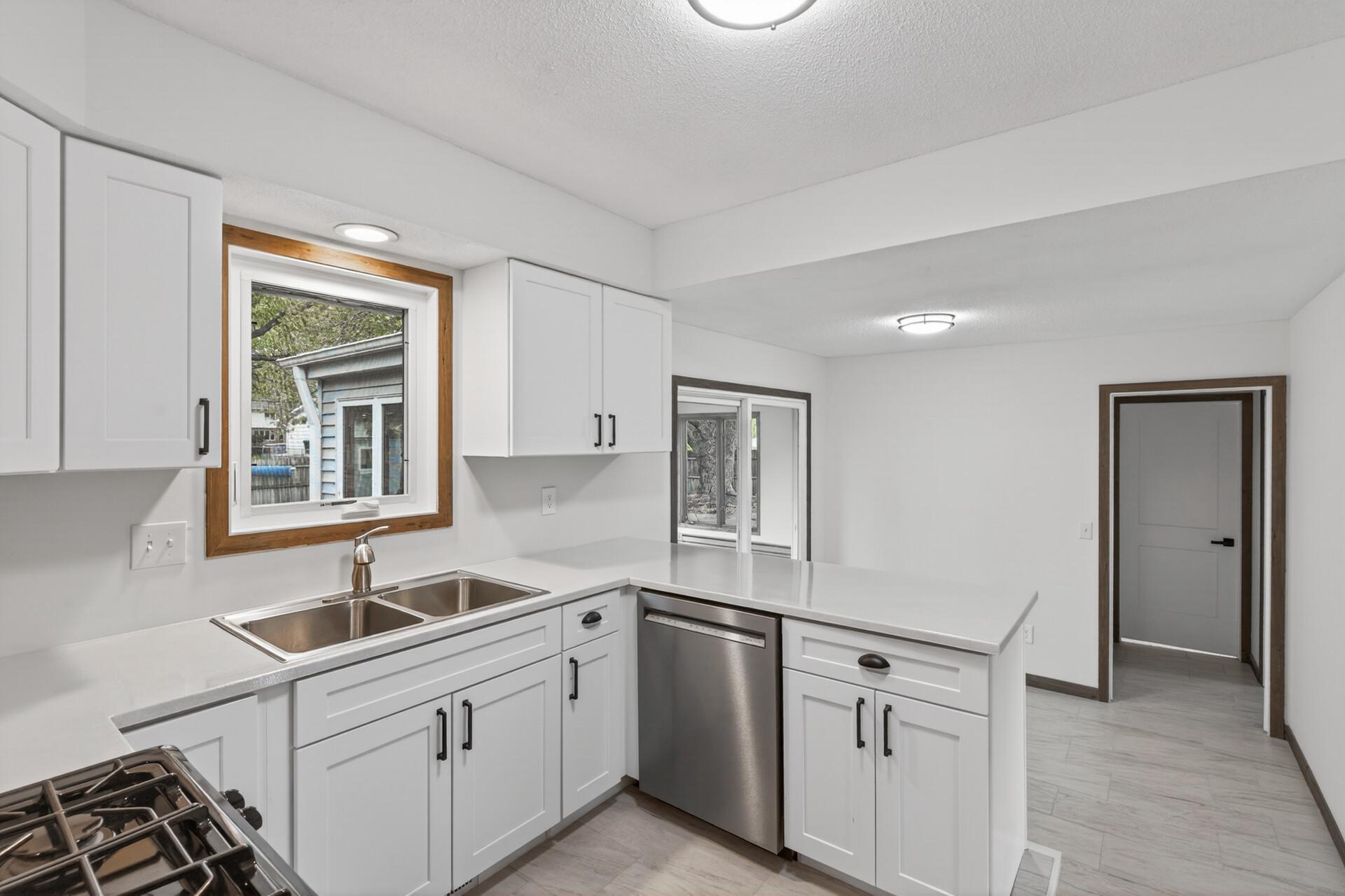 View of Residential at 9225 Northwood Parkway, New Hope MN 55427, New Hope (8 of 29) - Mike Wilen | Minnesota Team Real Estate