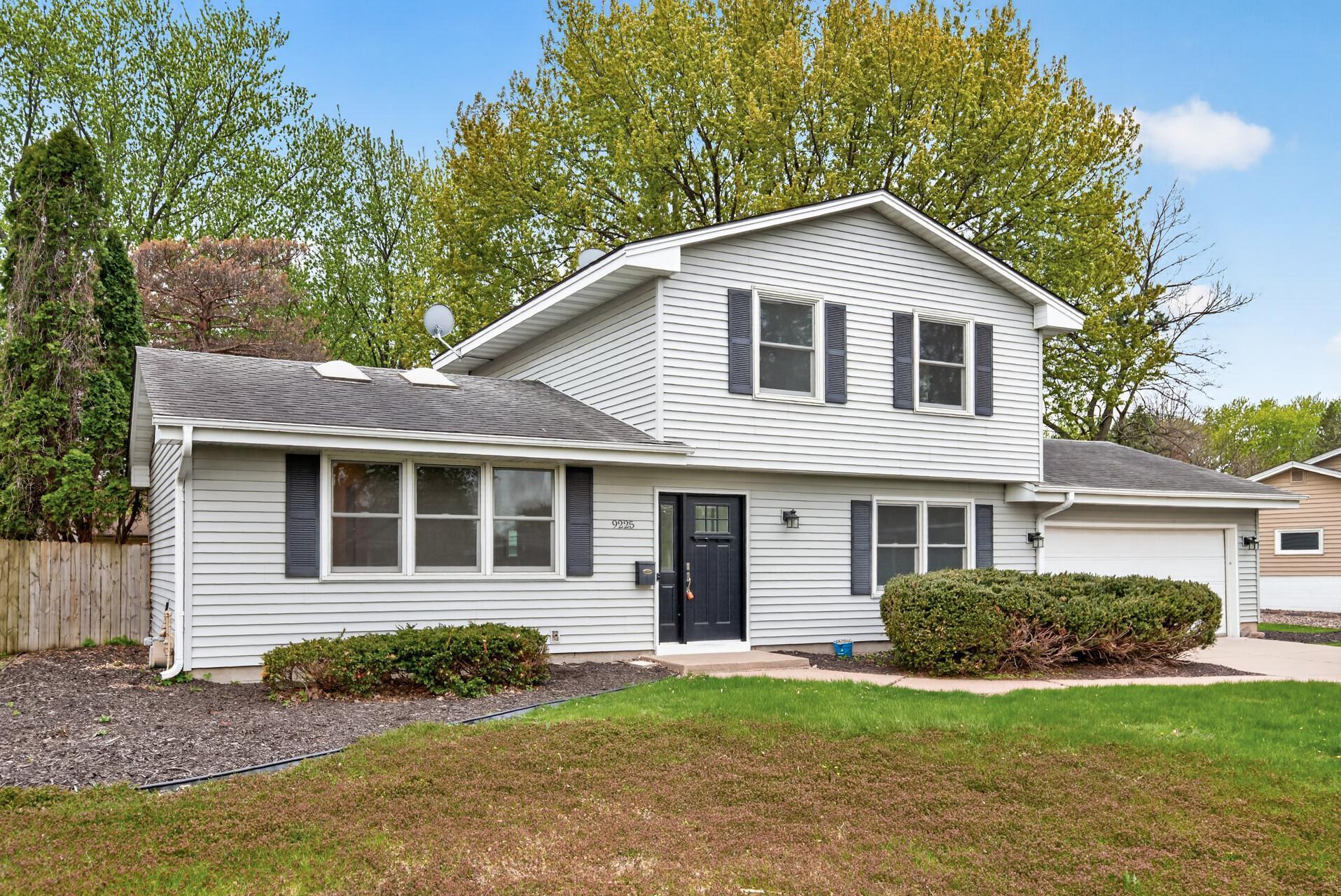 View of Residential at 9225 Northwood Parkway, New Hope MN 55427, New Hope (25 of 29) - Mike Wilen | Minnesota Team Real Estate