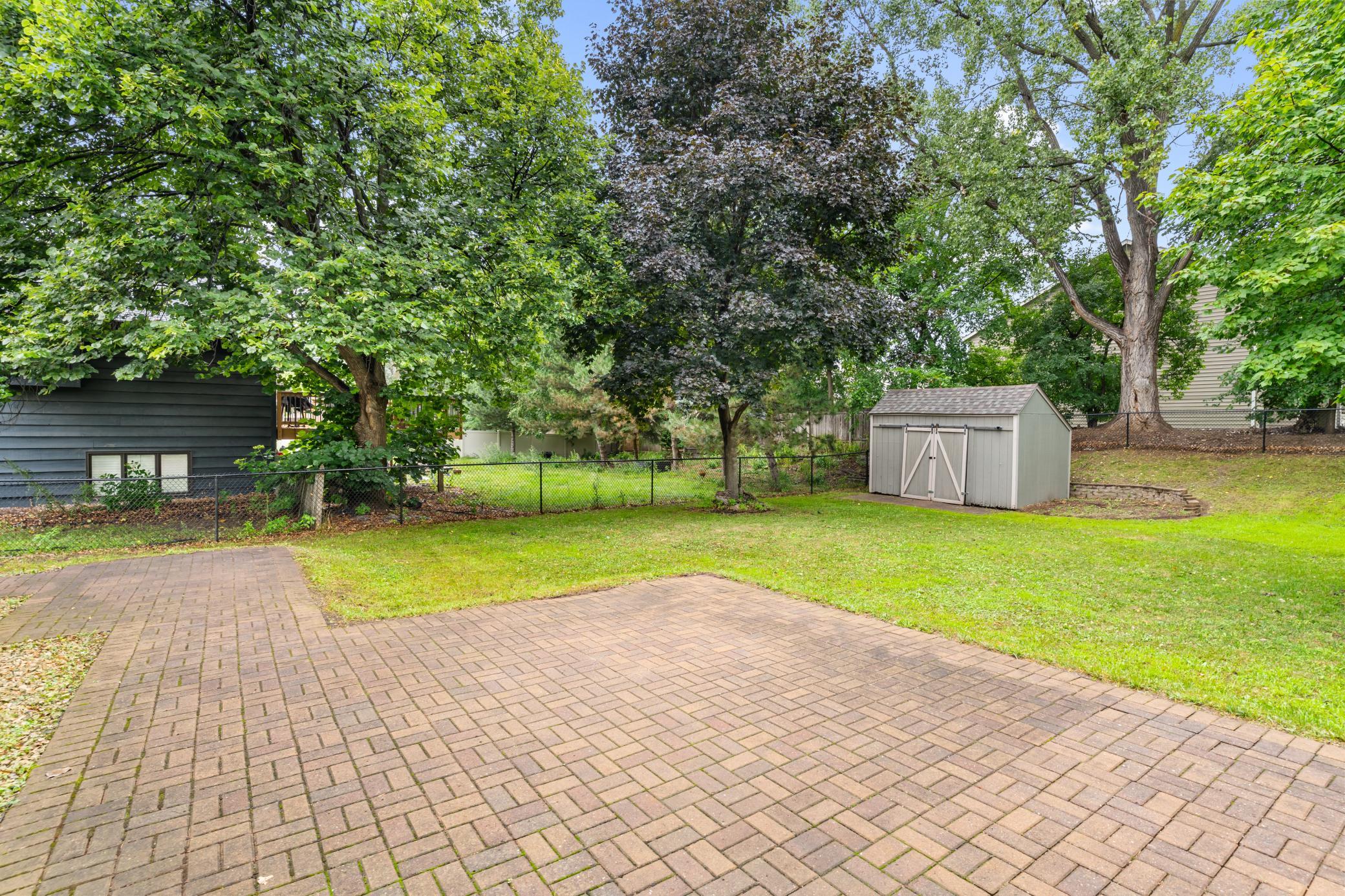 View of Residential at 824 Springhill Drive, Burnsville MN 55306, Burnsville (56 of 61) - Mike Wilen | Minnesota Team Real Estate