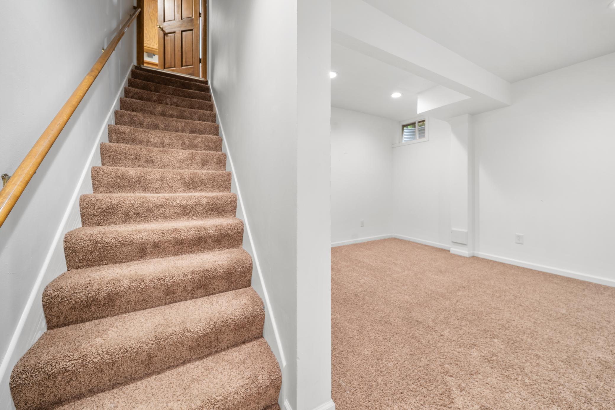 View of Residential at 824 Springhill Drive, Burnsville MN 55306, Burnsville (39 of 61) - Mike Wilen | Minnesota Team Real Estate