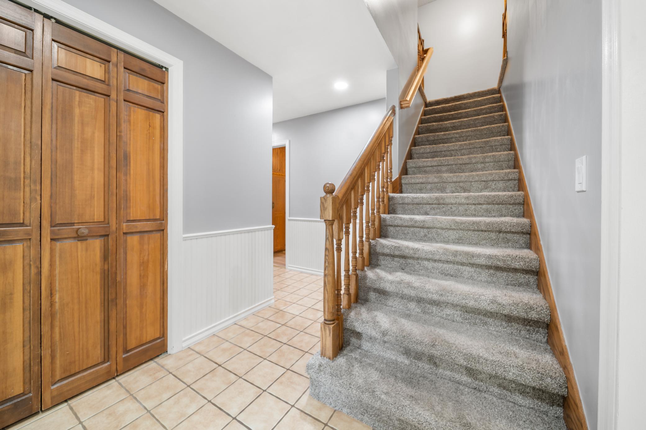View of Residential at 824 Springhill Drive, Burnsville MN 55306, Burnsville (6 of 61) - Mike Wilen | Minnesota Team Real Estate