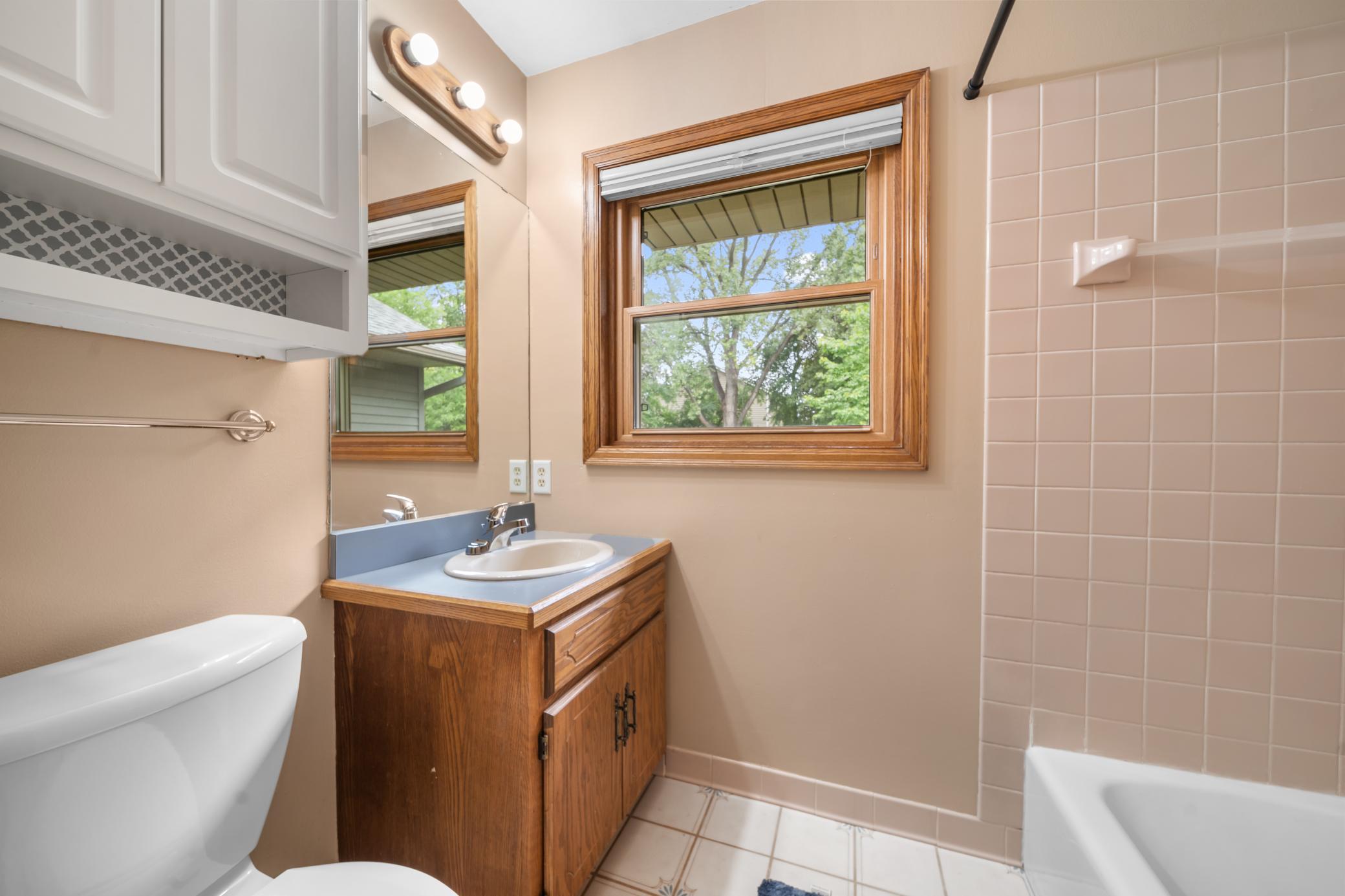 View of Residential at 824 Springhill Drive, Burnsville MN 55306, Burnsville (38 of 61) - Mike Wilen | Minnesota Team Real Estate