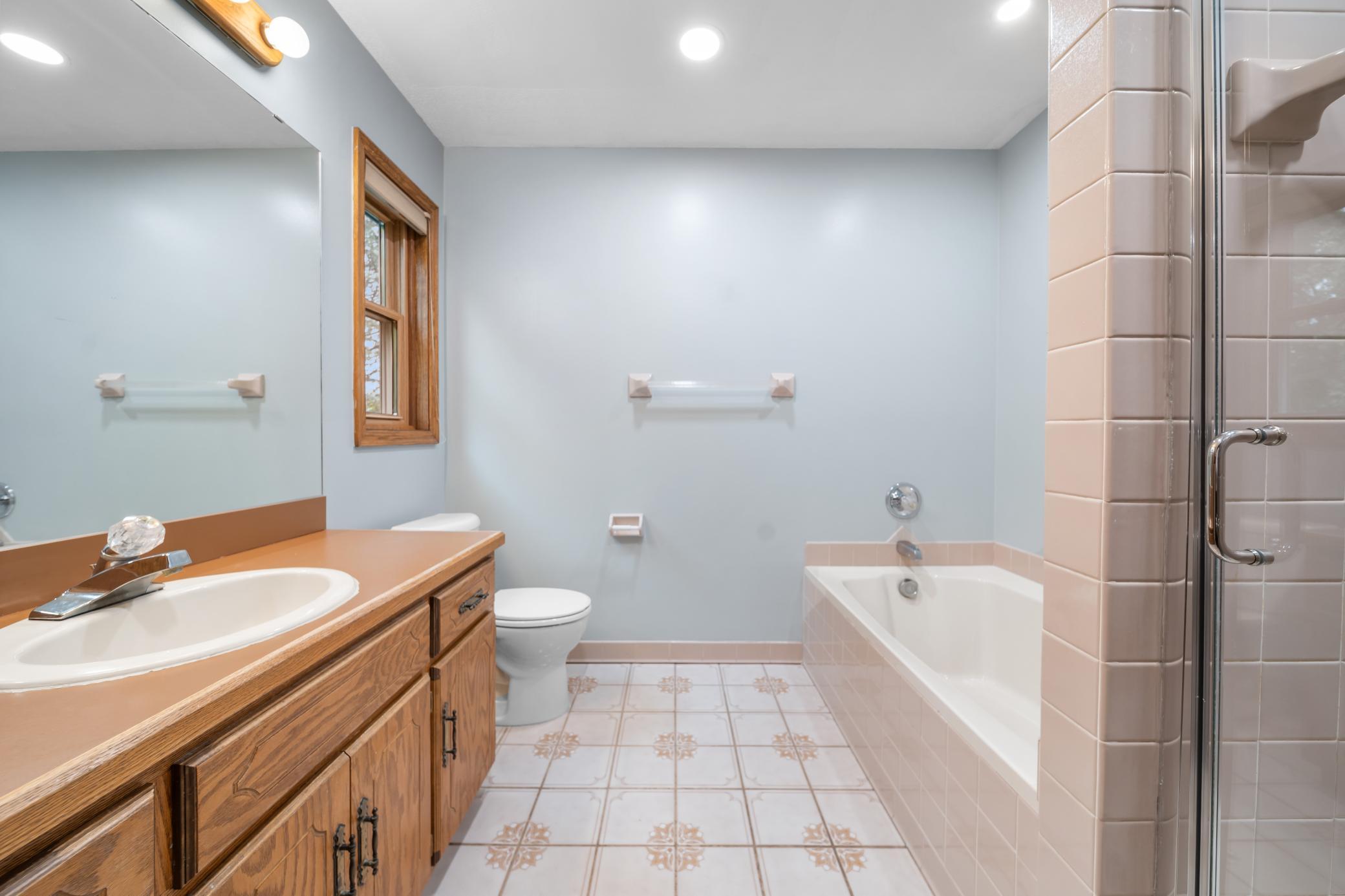 View of Residential at 824 Springhill Drive, Burnsville MN 55306, Burnsville (27 of 61) - Mike Wilen | Minnesota Team Real Estate