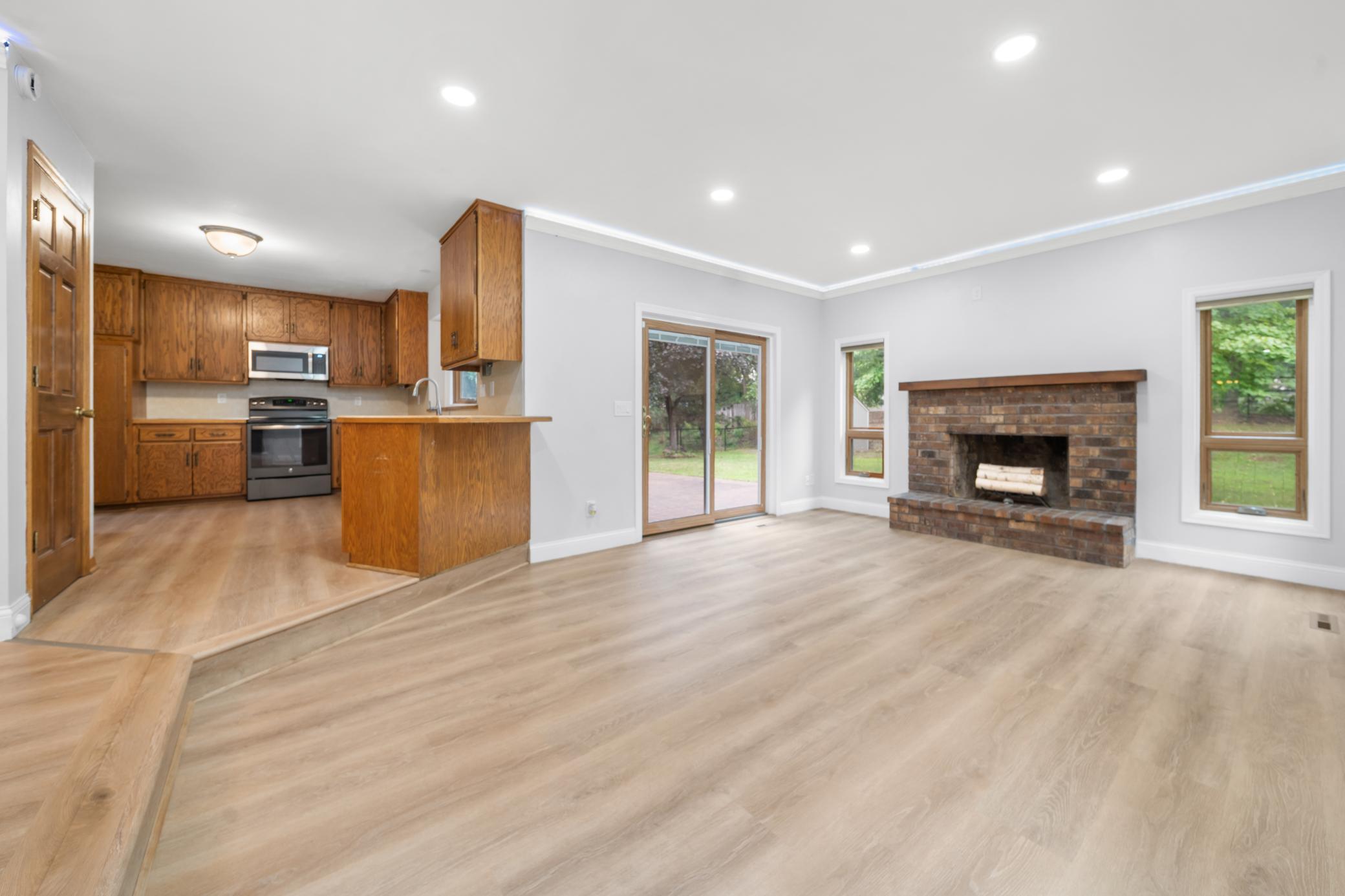 View of Residential at 824 Springhill Drive, Burnsville MN 55306, Burnsville (15 of 61) - Mike Wilen | Minnesota Team Real Estate