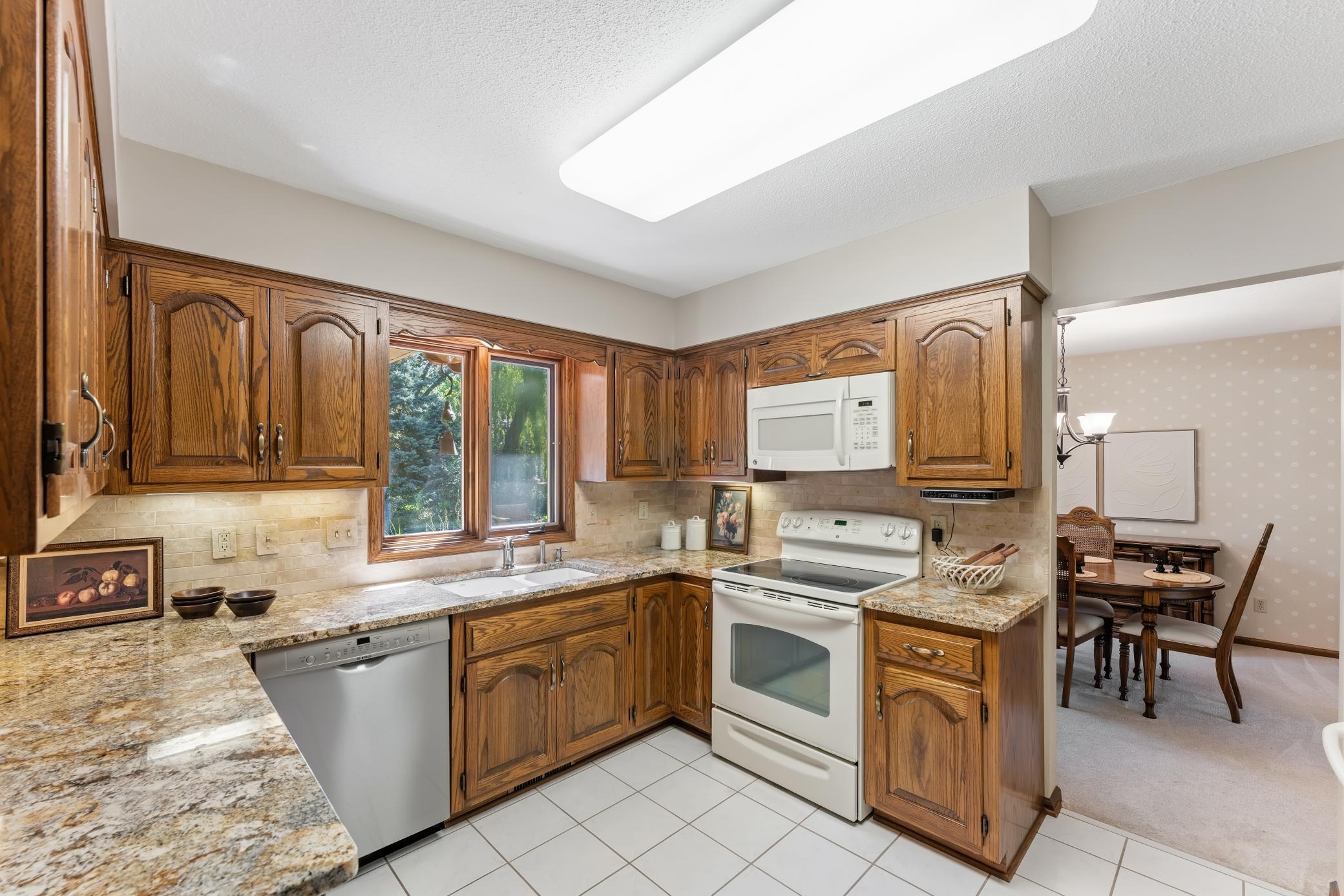 View of Residential at 9903 Balmoral Lane, Eden Prairie MN 55347, Eden Prairie (11 of 37) - Mike Wilen | Minnesota Team Real Estate