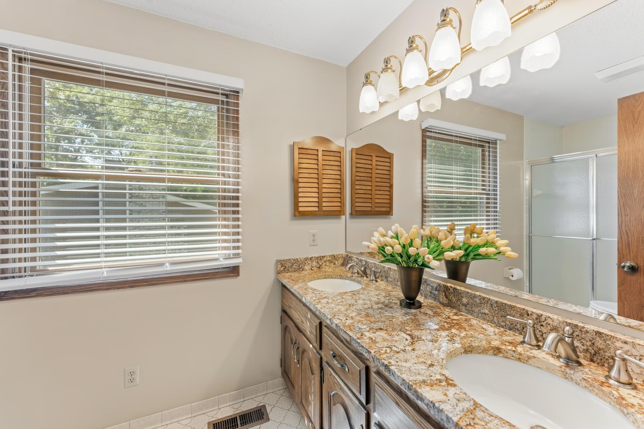 View of Residential at 9903 Balmoral Lane, Eden Prairie MN 55347, Eden Prairie (23 of 37) - Mike Wilen | Minnesota Team Real Estate