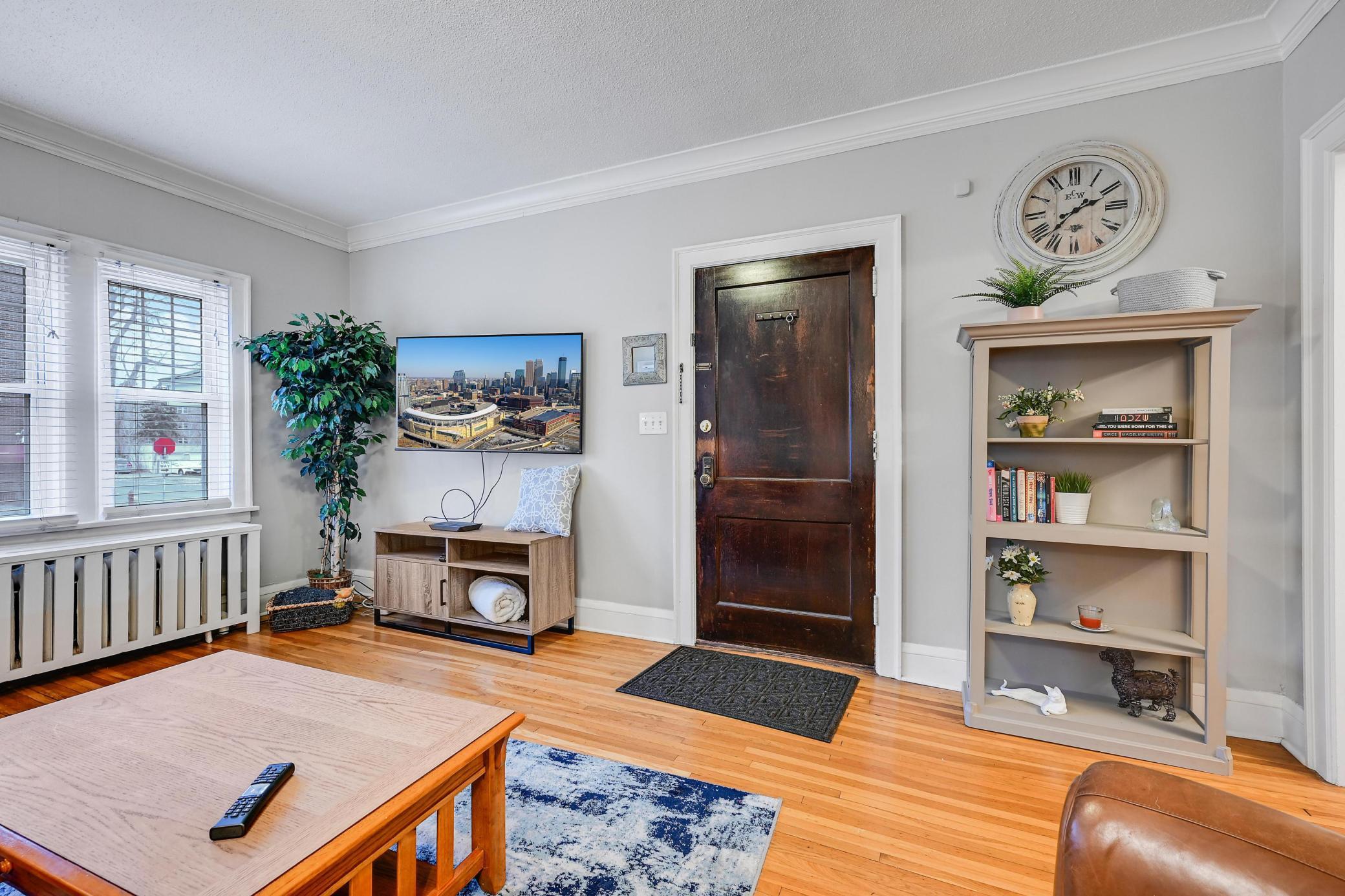 View of Residential at 3501 Dupont Avenue #1, Minneapolis MN 55408, Minneapolis (6 of 28) - Mike Wilen | Minnesota Team Real Estate