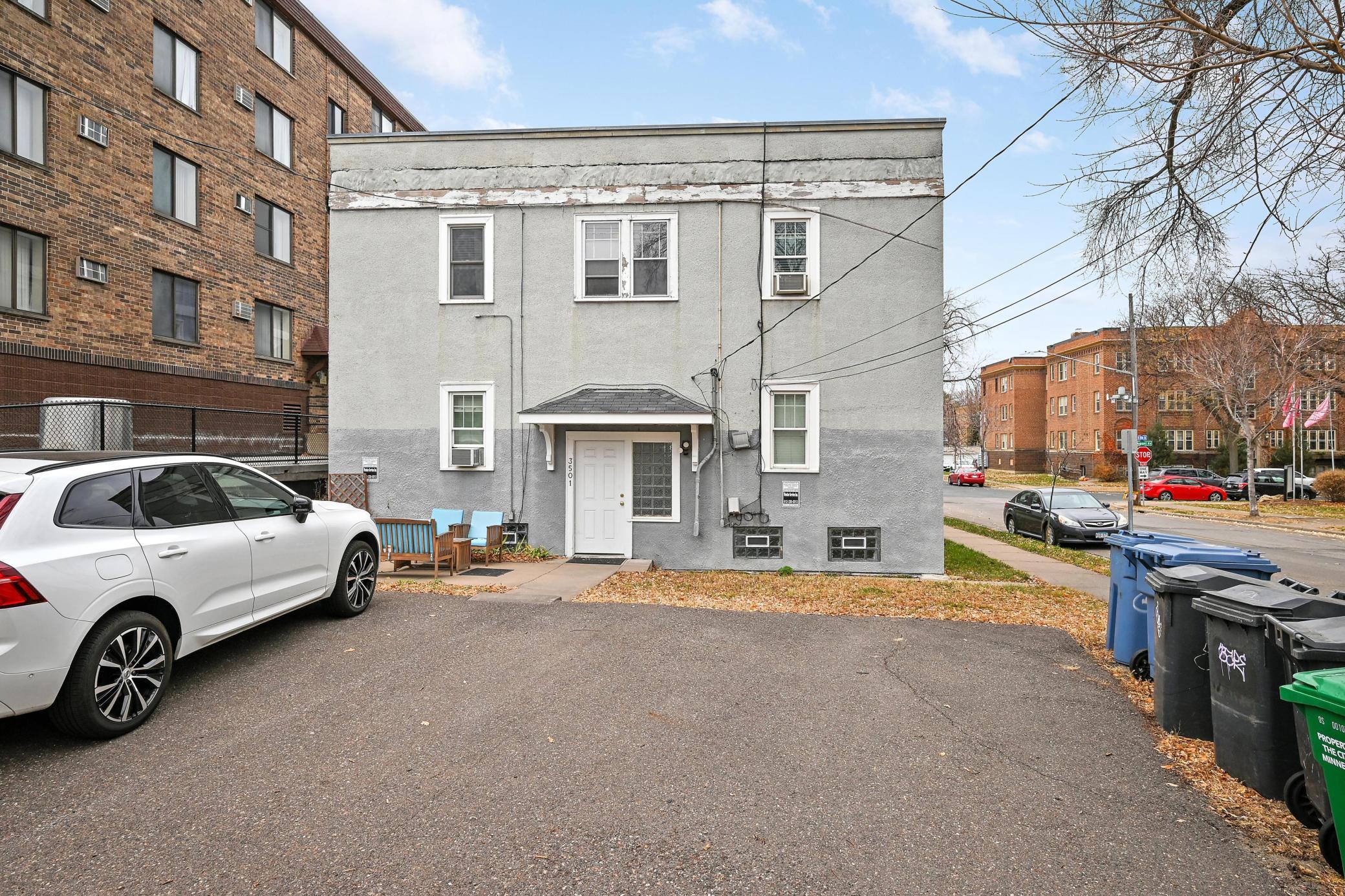 View of Residential at 3501 Dupont Avenue #1, Minneapolis MN 55408, Minneapolis (27 of 28) - Mike Wilen | Minnesota Team Real Estate