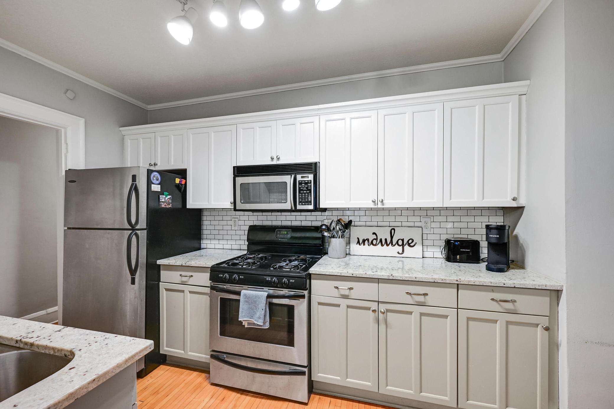 View of Residential at 3501 Dupont Avenue #1, Minneapolis MN 55408, Minneapolis (16 of 28) - Mike Wilen | Minnesota Team Real Estate