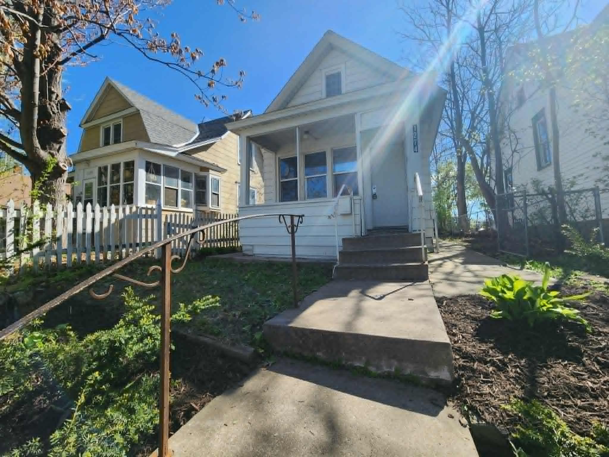 View of Single Family at 1274 Edgerton Street, Saint Paul - Mike Wilen | Minnesota Team Real Estate