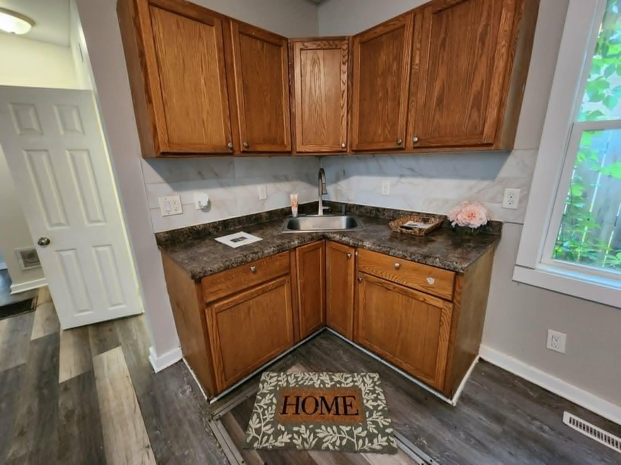 View of Residential at 1274 Edgerton Street, Saint Paul MN 55130, Saint Paul (11 of 23) - Mike Wilen | Minnesota Team Real Estate
