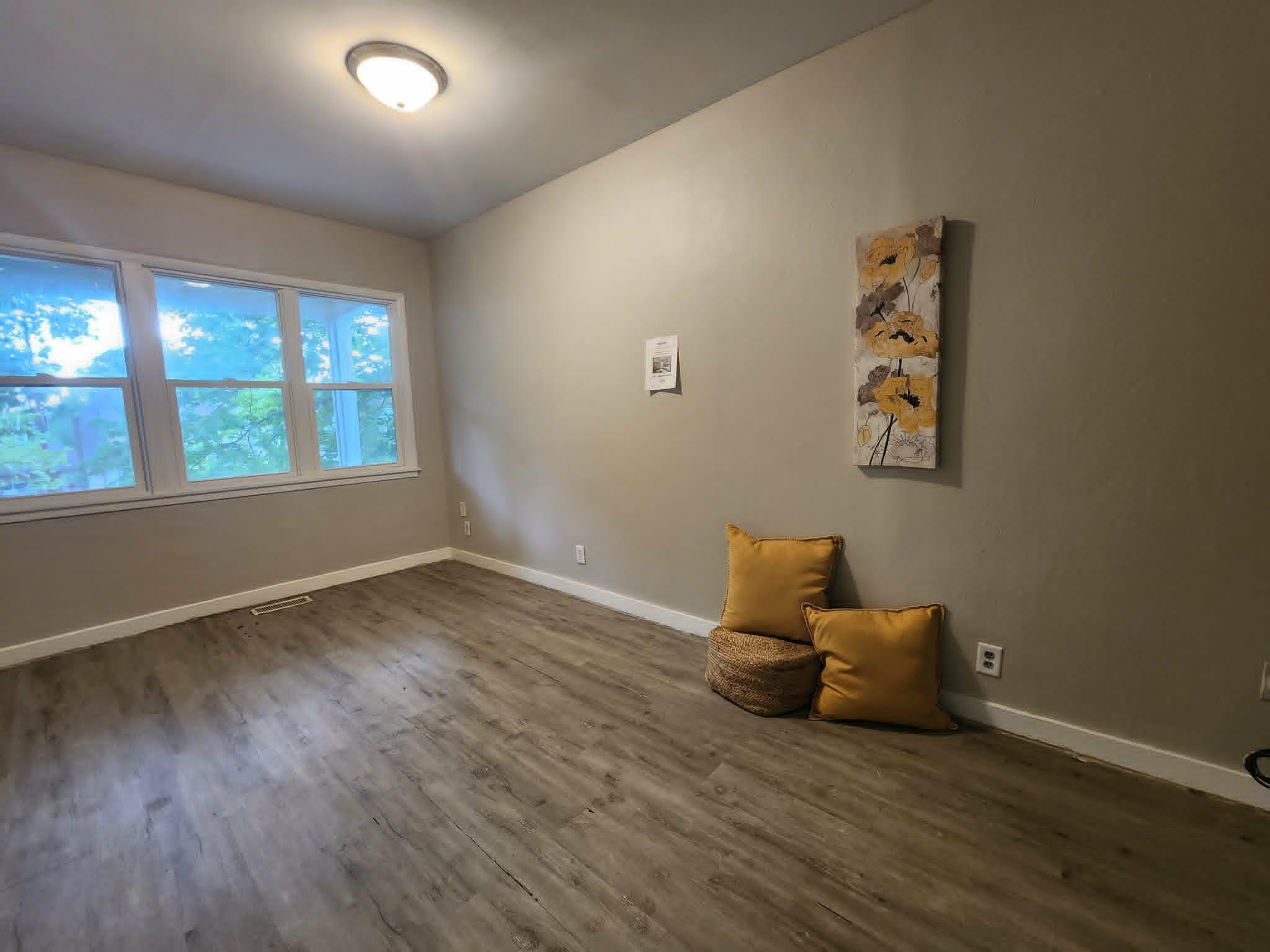 View of Residential at 1274 Edgerton Street, Saint Paul MN 55130, Saint Paul (7 of 23) - Mike Wilen | Minnesota Team Real Estate