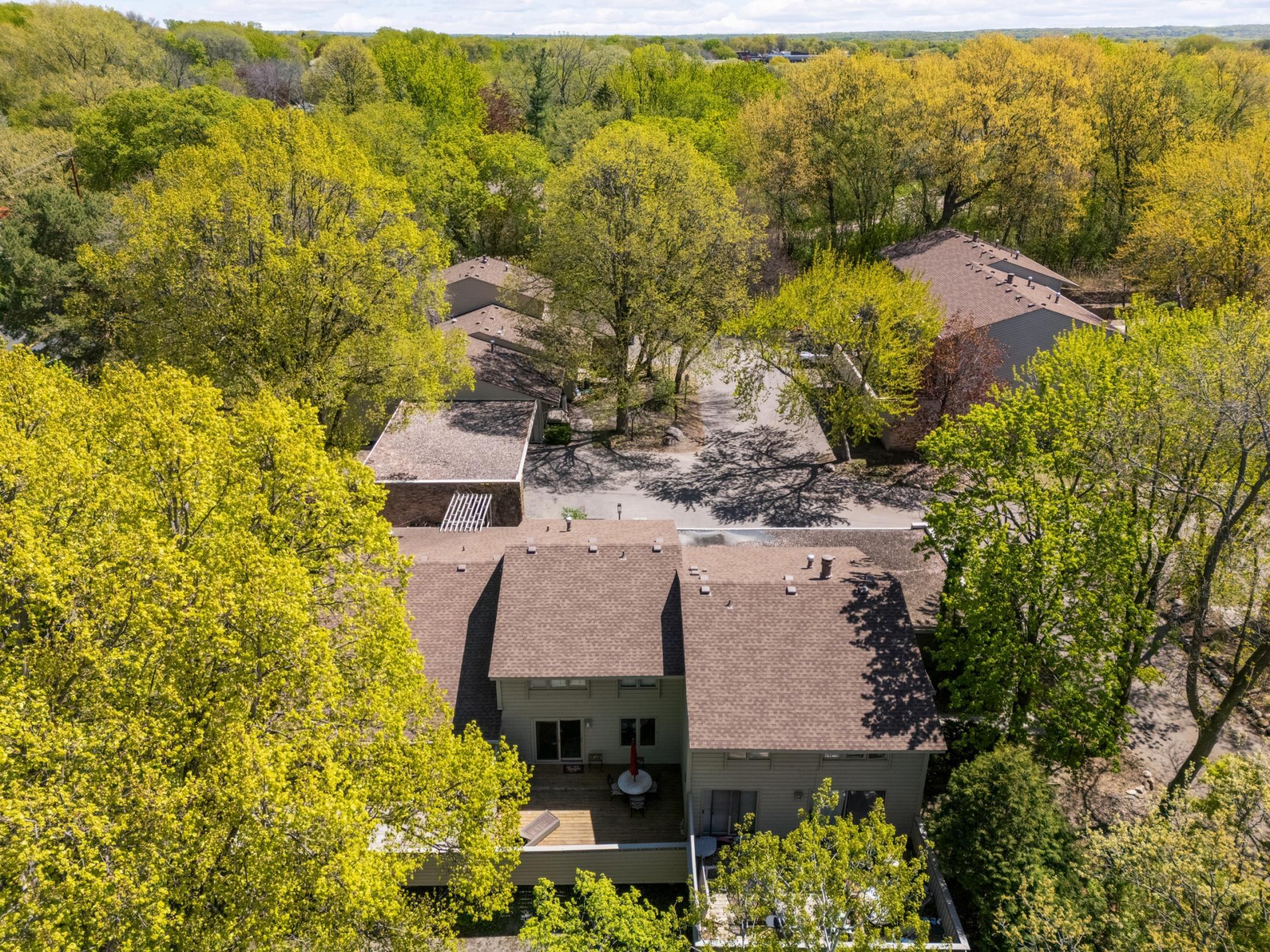 View of Residential at 10203 Scarborough Road, Bloomington MN 55437, Bloomington (29 of 41) - Mike Wilen | Minnesota Team Real Estate