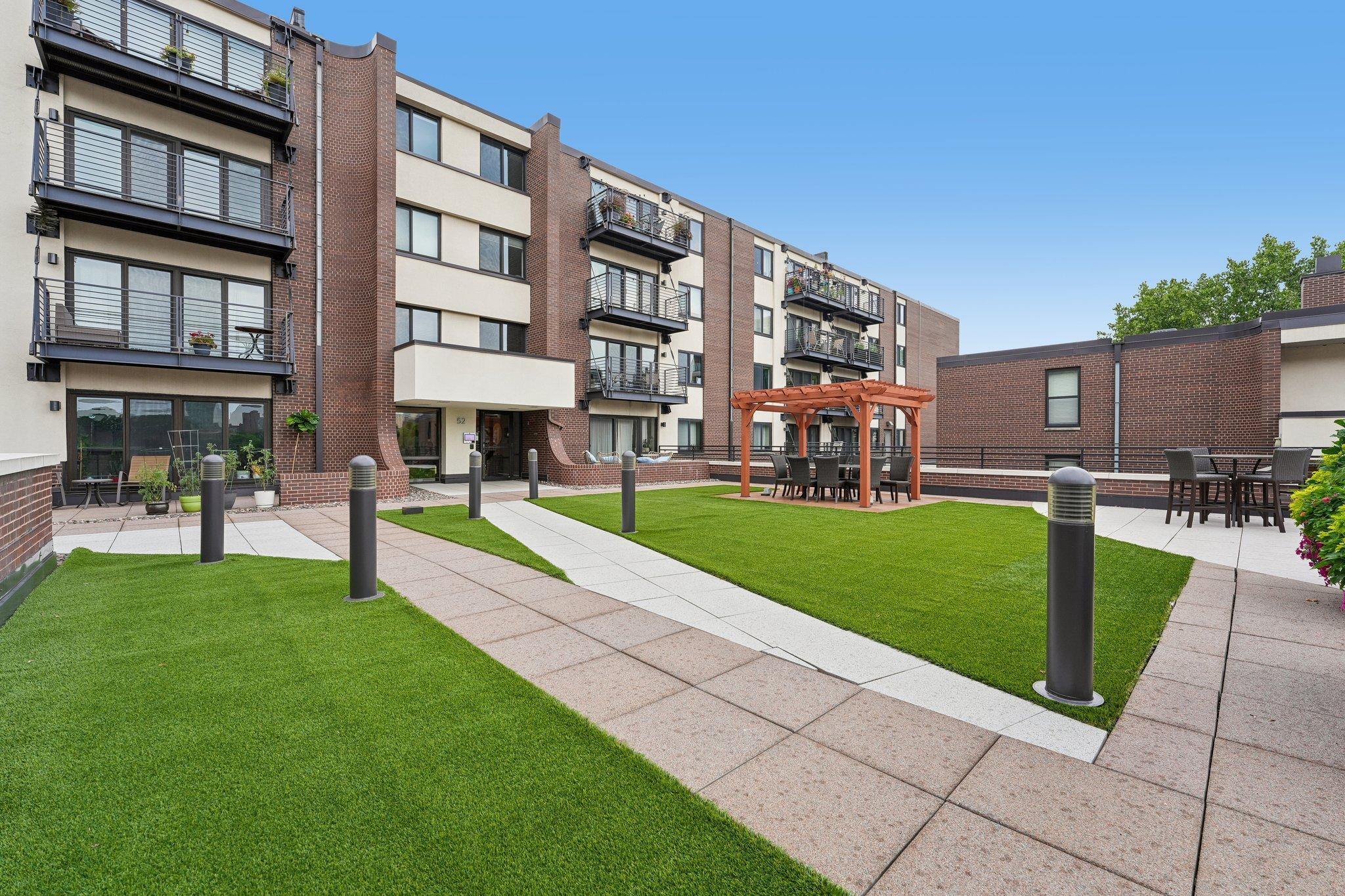View of Residential at 52 Groveland Terrace #A412, Minneapolis MN 55403, Minneapolis (25 of 37) - Mike Wilen | Minnesota Team Real Estate