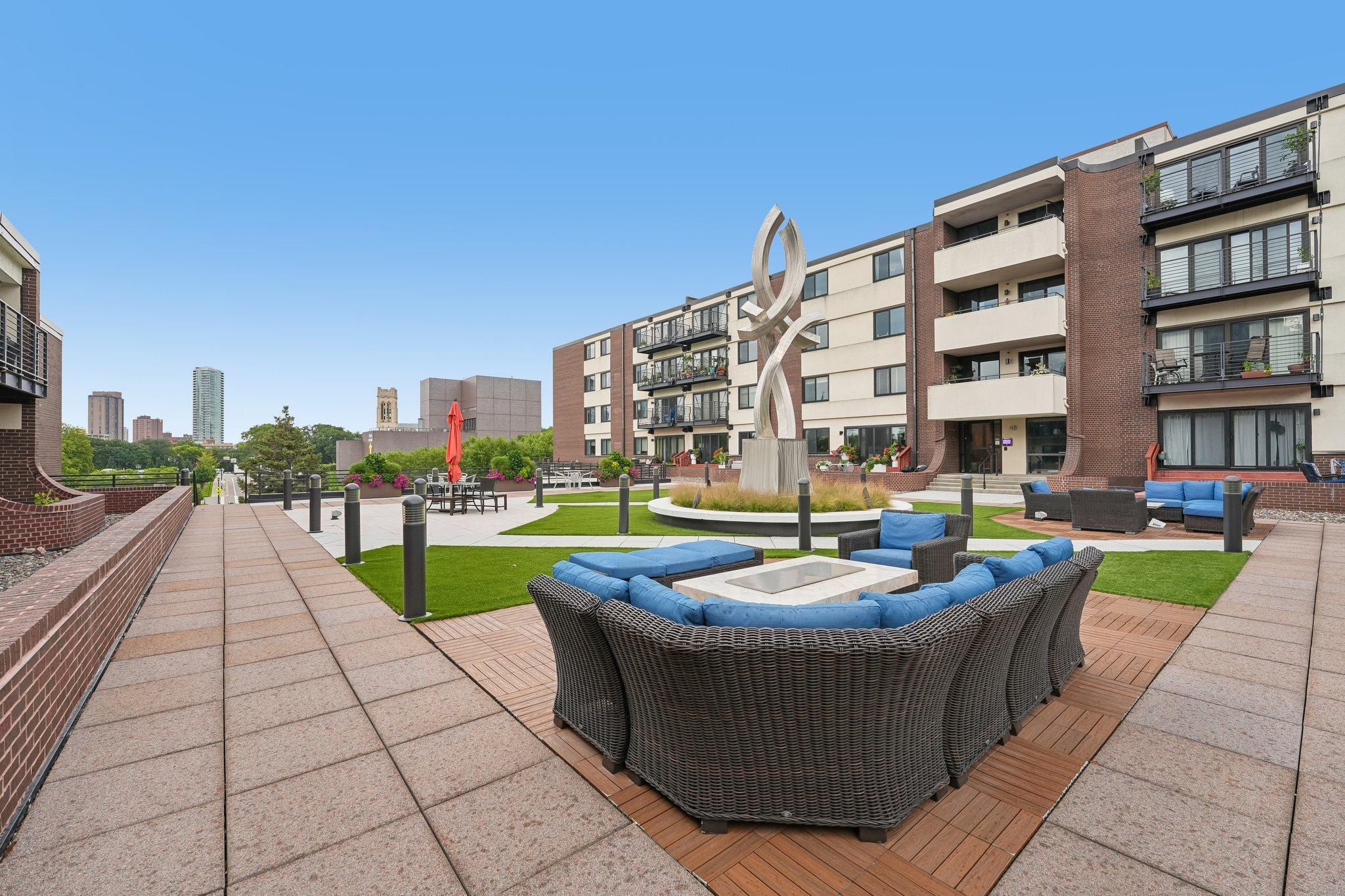 View of Residential at 52 Groveland Terrace #A412, Minneapolis MN 55403, Minneapolis (23 of 37) - Mike Wilen | Minnesota Team Real Estate