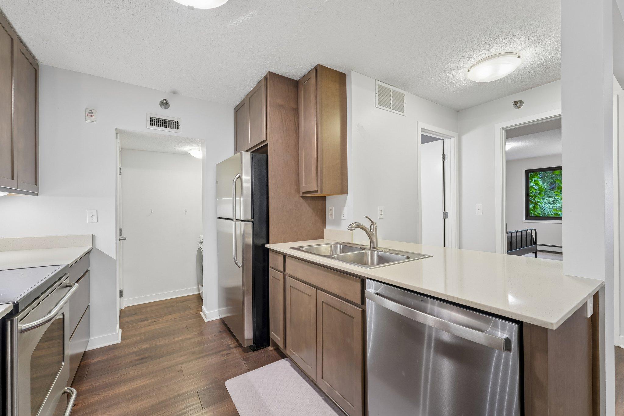 View of Residential at 52 Groveland Terrace #A412, Minneapolis MN 55403, Minneapolis (9 of 37) - Mike Wilen | Minnesota Team Real Estate