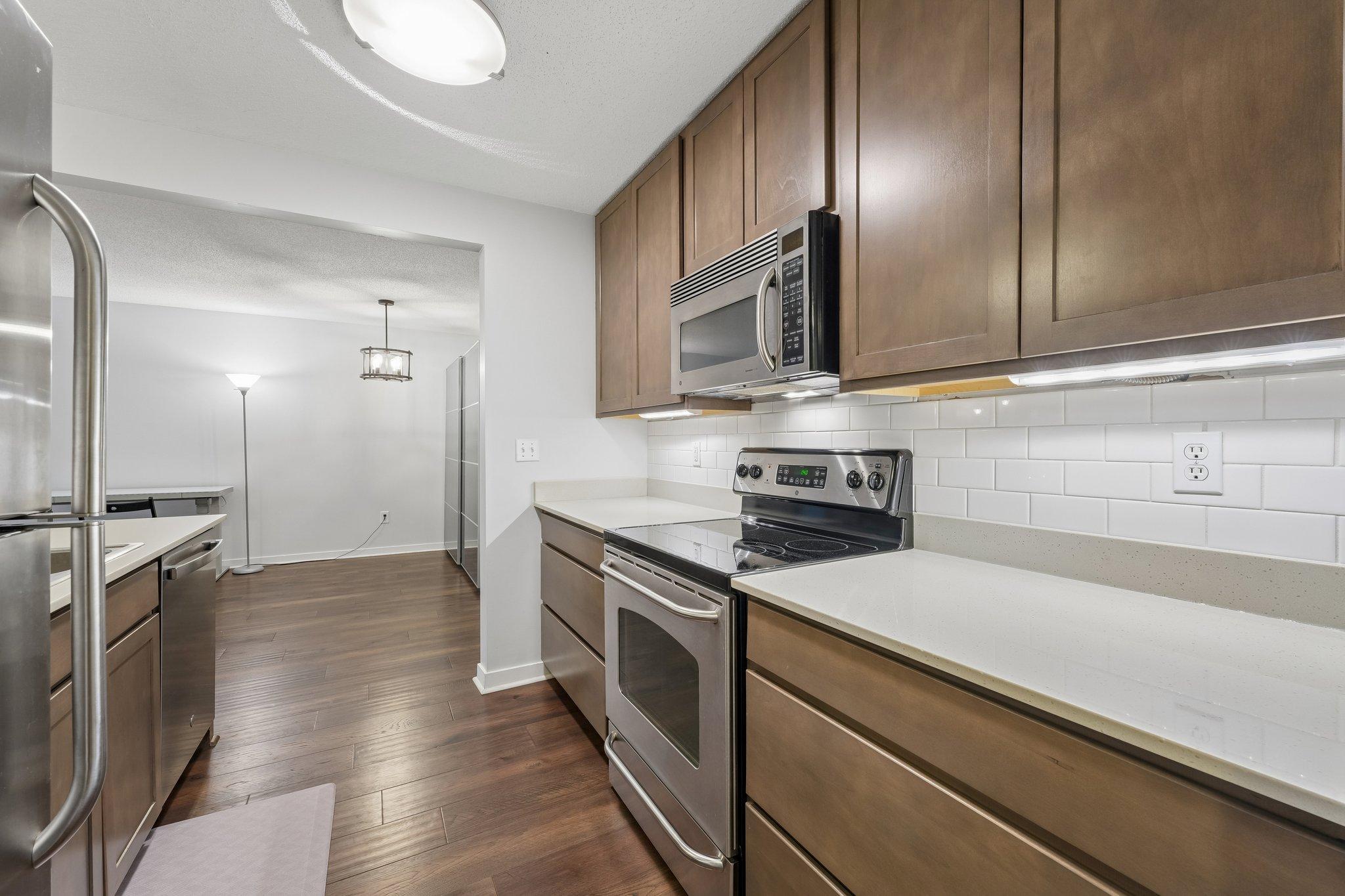 View of Residential at 52 Groveland Terrace #A412, Minneapolis MN 55403, Minneapolis (10 of 37) - Mike Wilen | Minnesota Team Real Estate