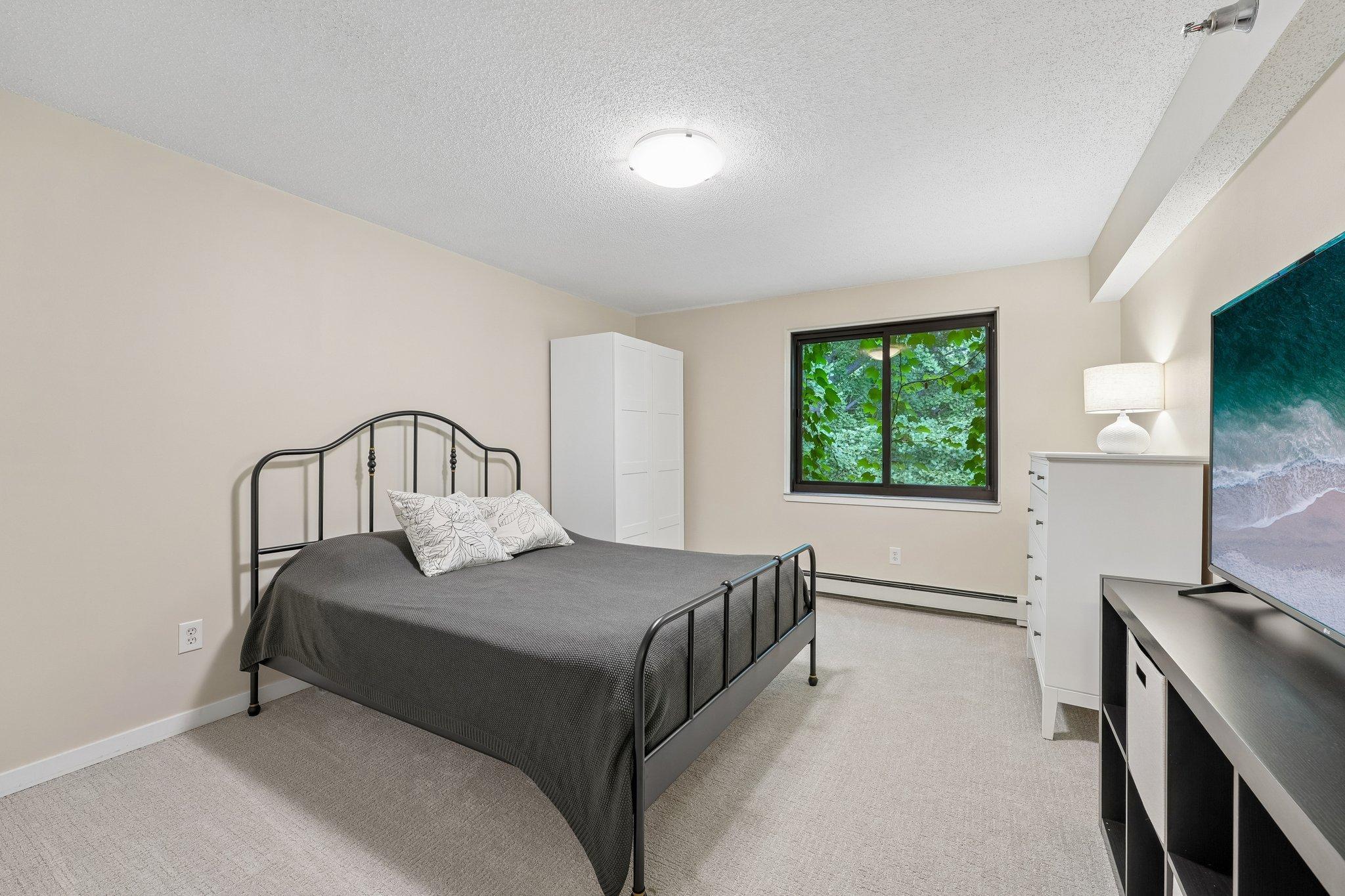 View of Residential at 52 Groveland Terrace #A412, Minneapolis MN 55403, Minneapolis (16 of 37) - Mike Wilen | Minnesota Team Real Estate
