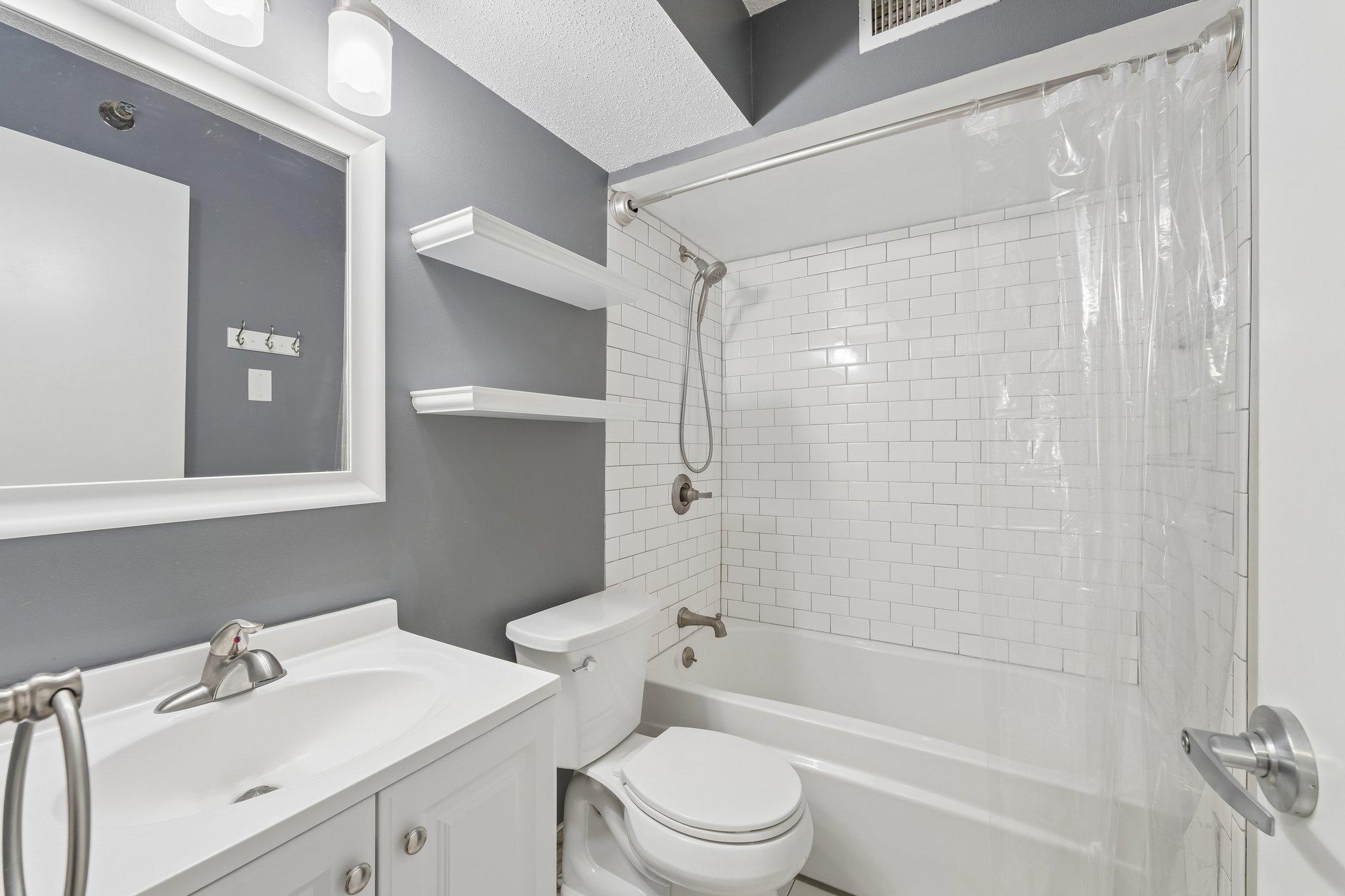 View of Residential at 52 Groveland Terrace #A412, Minneapolis MN 55403, Minneapolis (15 of 37) - Mike Wilen | Minnesota Team Real Estate