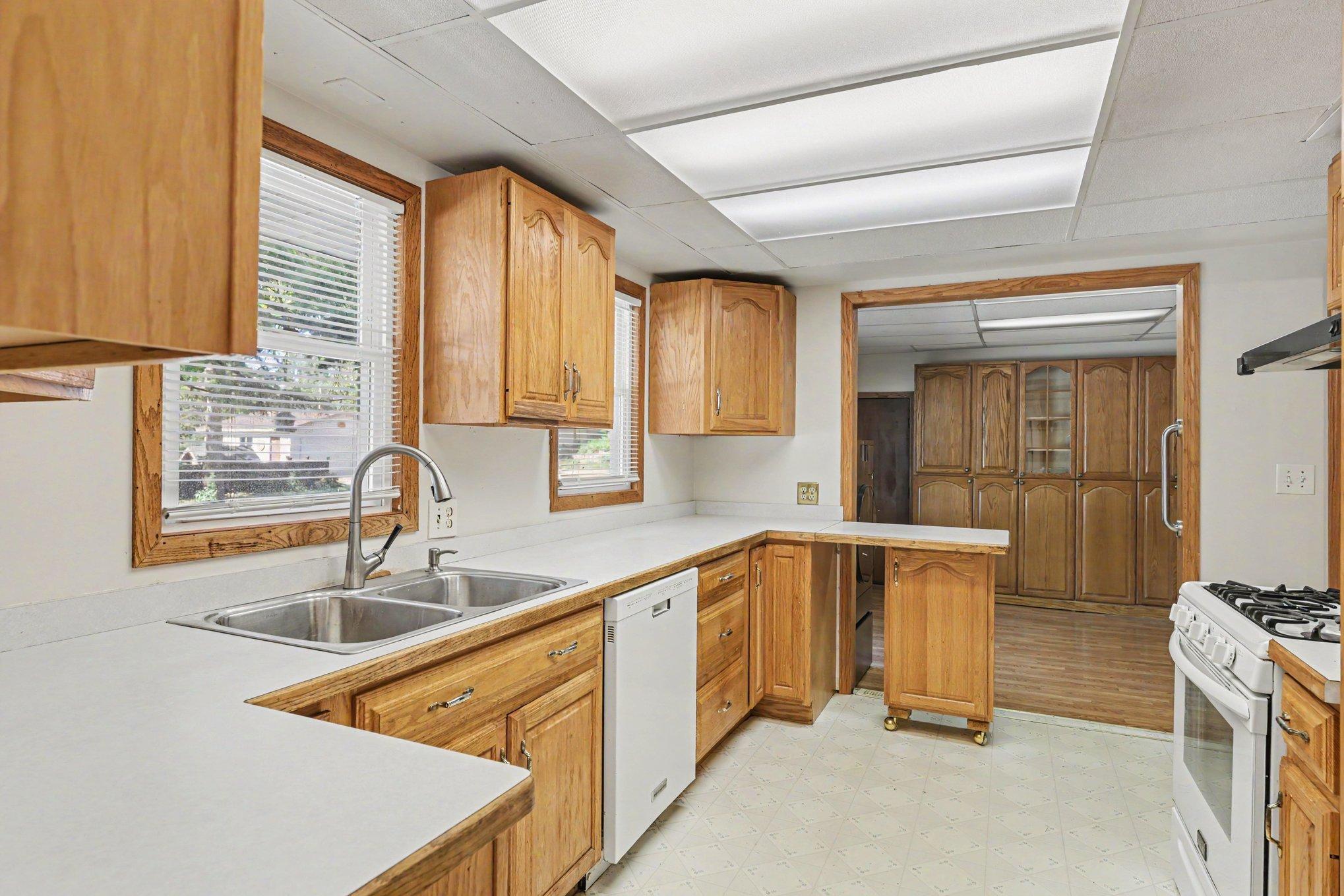 View of Residential at 1601 39th Avenue, Columbia Heights MN 55421, Columbia Heights (8 of 43) - Mike Wilen | Minnesota Team Real Estate