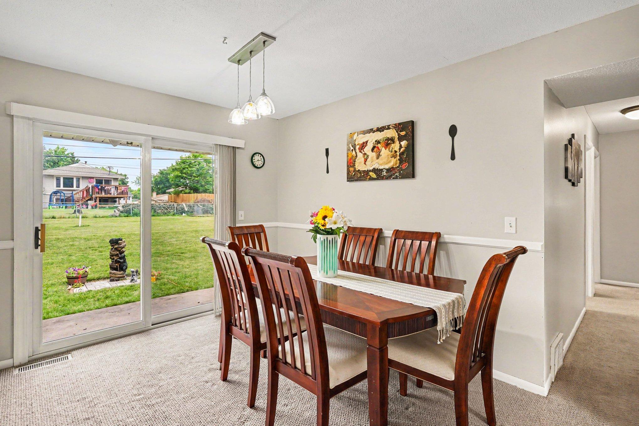 View of Residential at 981 Oriole Drive, Apple Valley MN 55124, Apple Valley (4 of 27) - Mike Wilen | Minnesota Team Real Estate