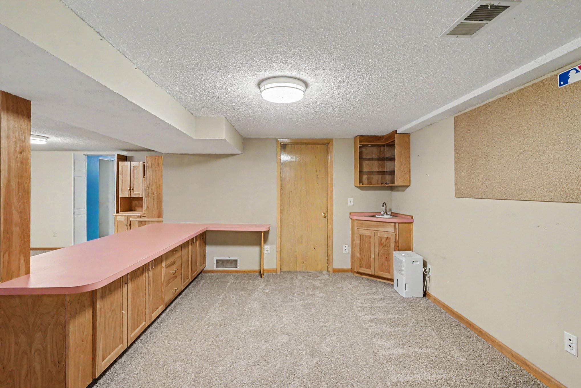 View of Residential at 981 Oriole Drive, Apple Valley MN 55124, Apple Valley (6 of 27) - Mike Wilen | Minnesota Team Real Estate